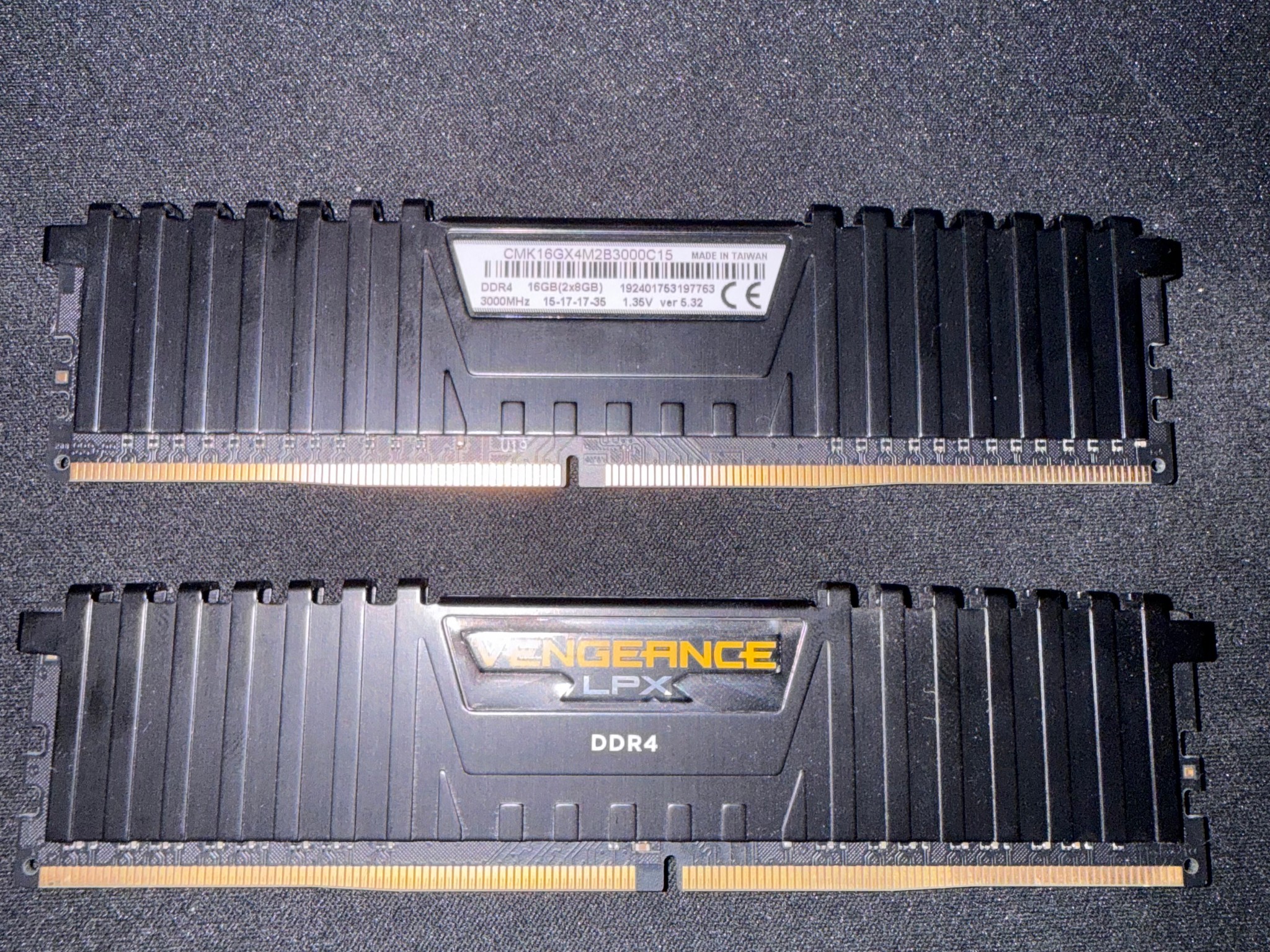 Corsair Vengeance LPX 16GB (2x8GB) DDR4-3000 CL15