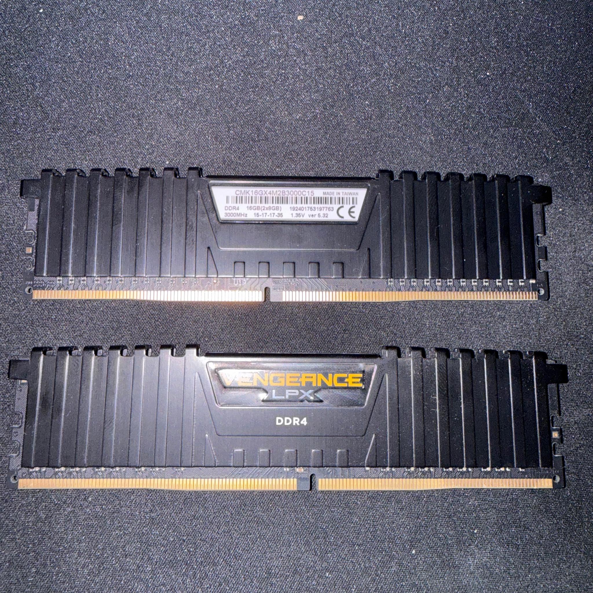 Corsair Vengeance LPX 16GB (2x8GB) DDR4-3000 CL15
