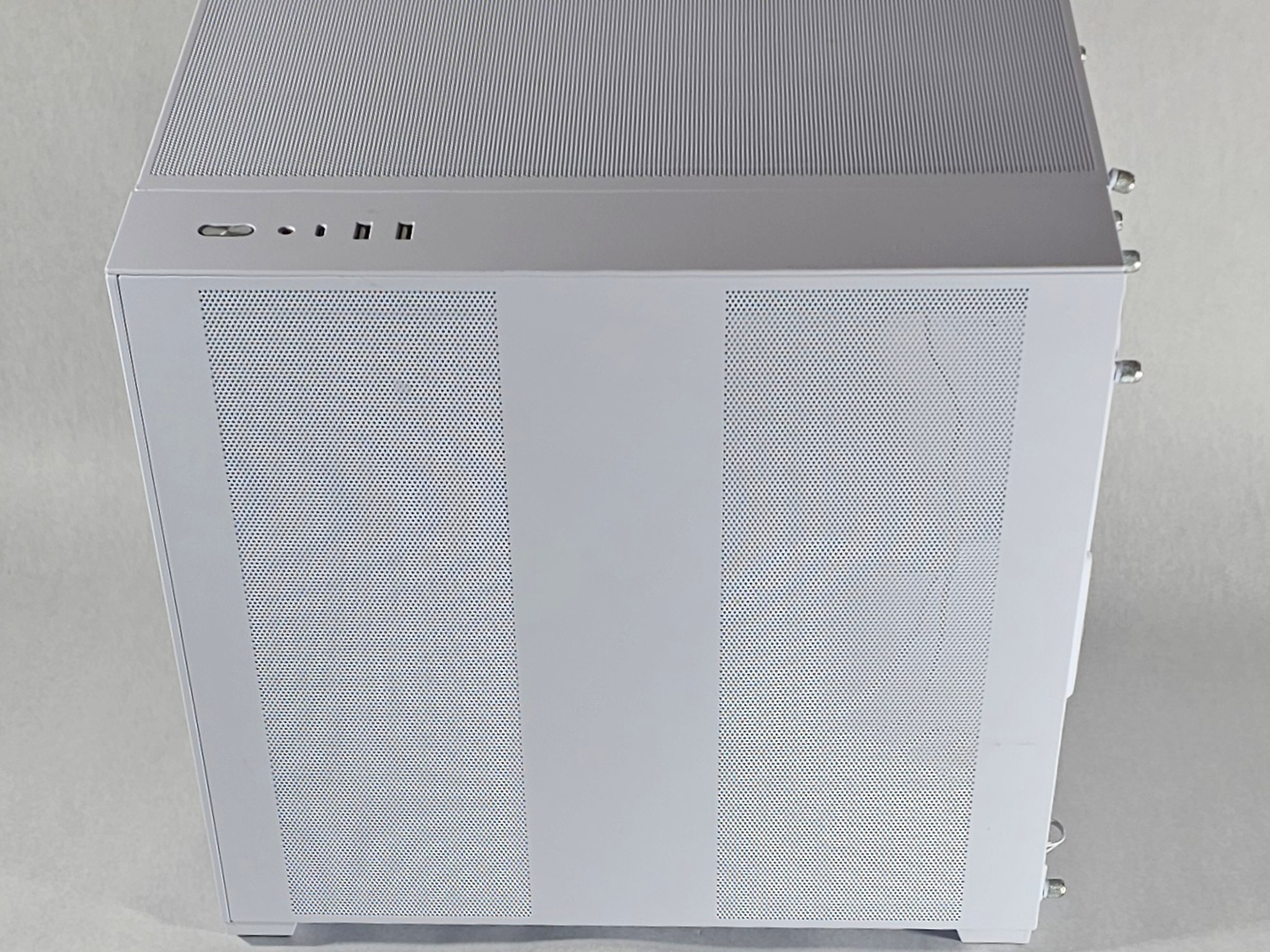 White RGB MONTECH ATX PC Case