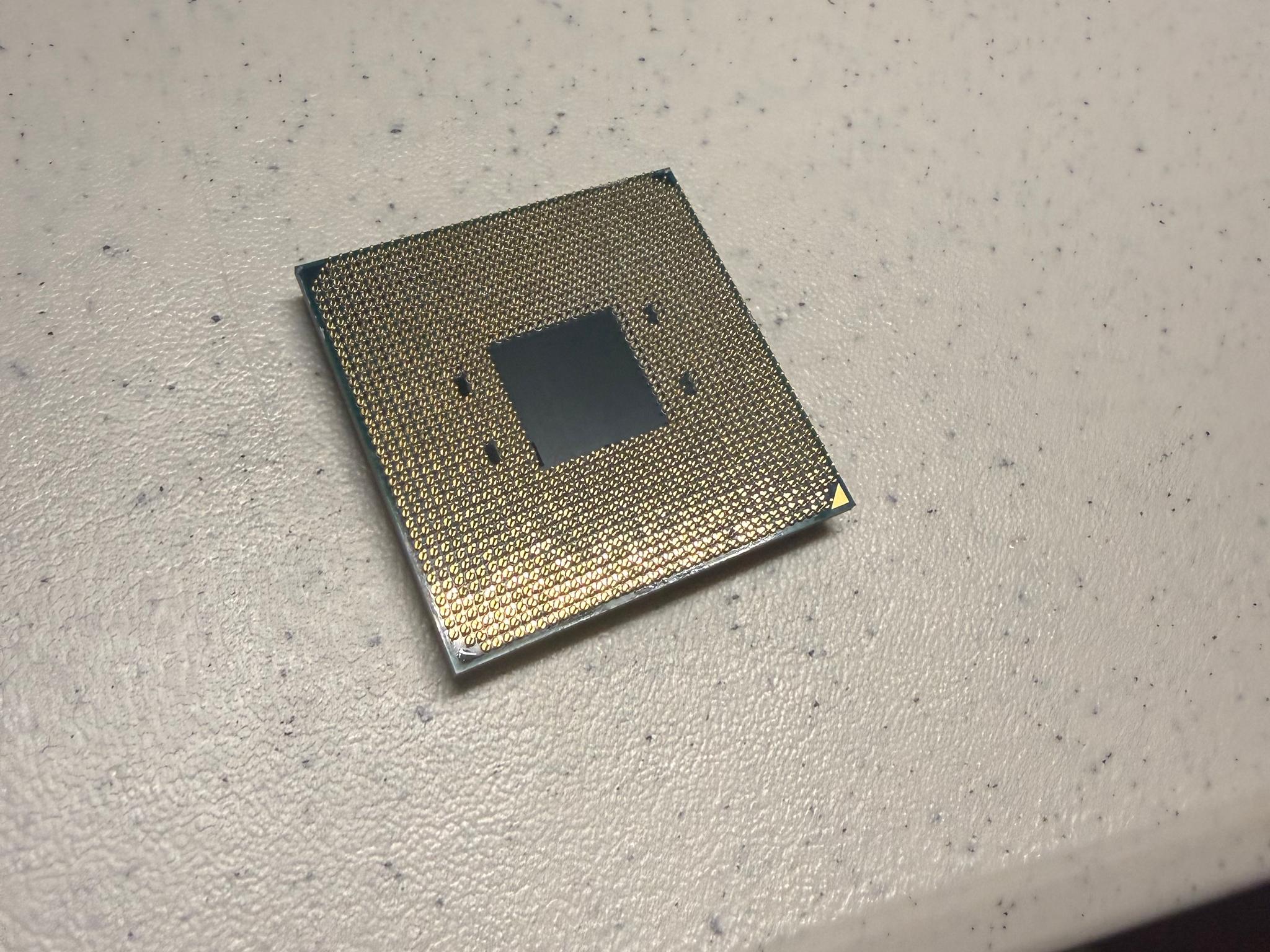 AMD Ryzen 7 5800XT - Image 4