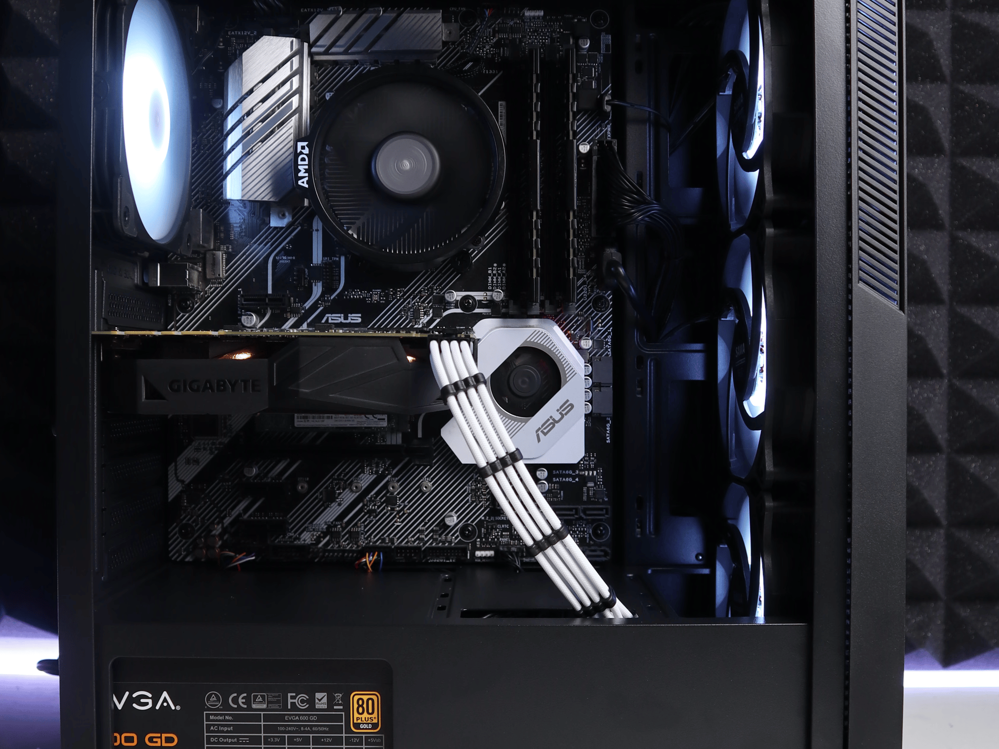 Lunar | Ryzen 7 2700/GTX 1070 FREE SHIPPING
