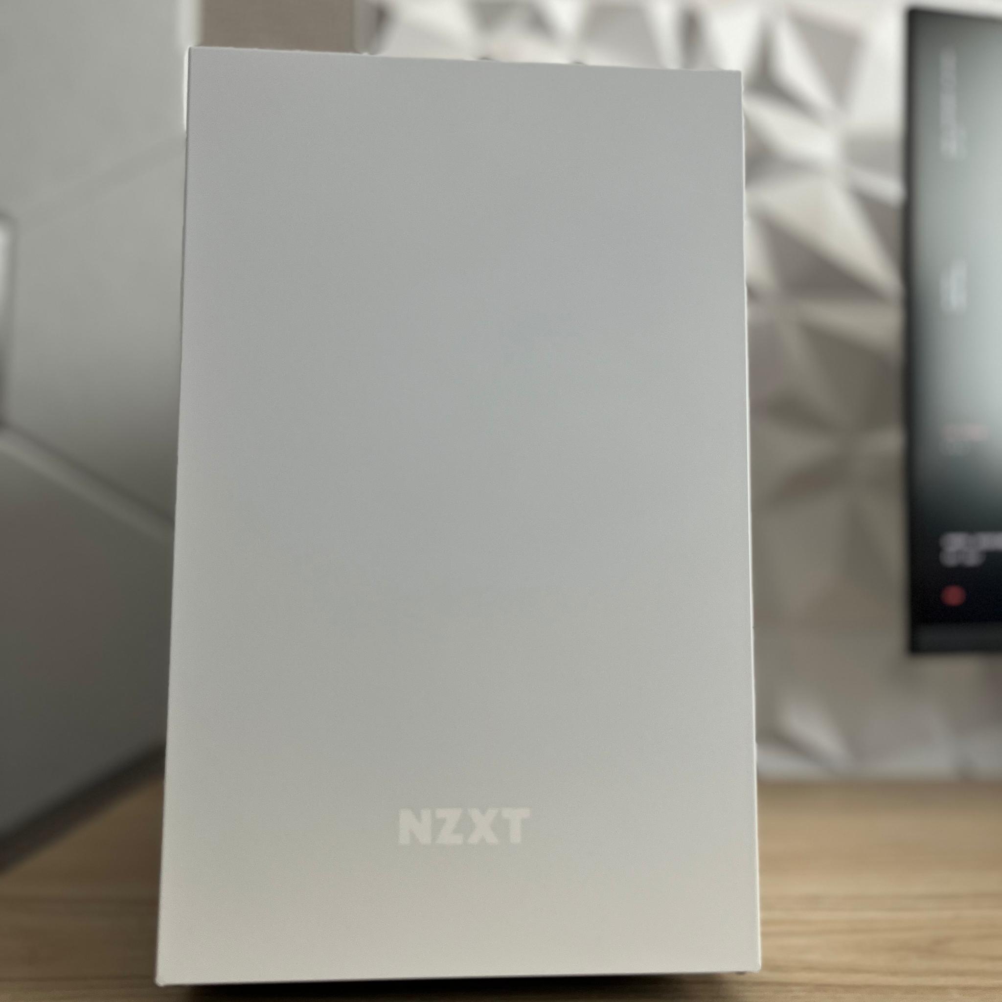 **SUMMER SALE** NZXT H210 MINI ITX GAMING CASE -  GREAT CONDITION