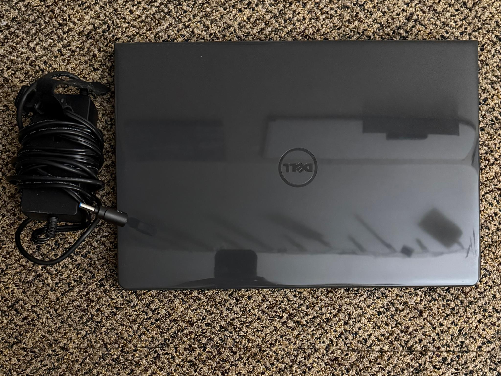 Dell Inspiron 15 3567 1TB HDD i3-Intel 8gb Ram