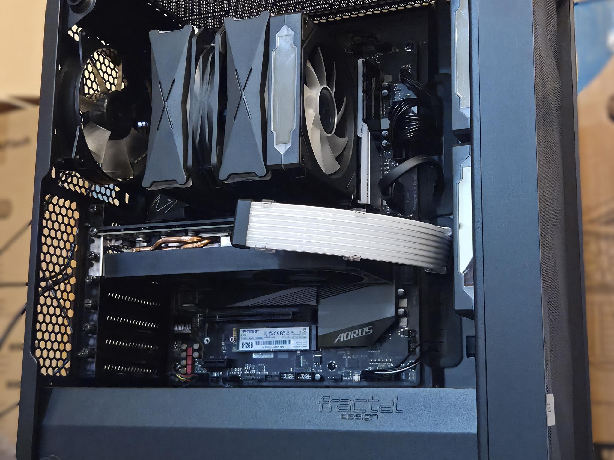 Baron! 👑– Core i7-10700K • RTX 3070 • 32GB DDR4-3600cl16 • 1TB(2x512) NVMe • WiFi • Windows 11 Pro