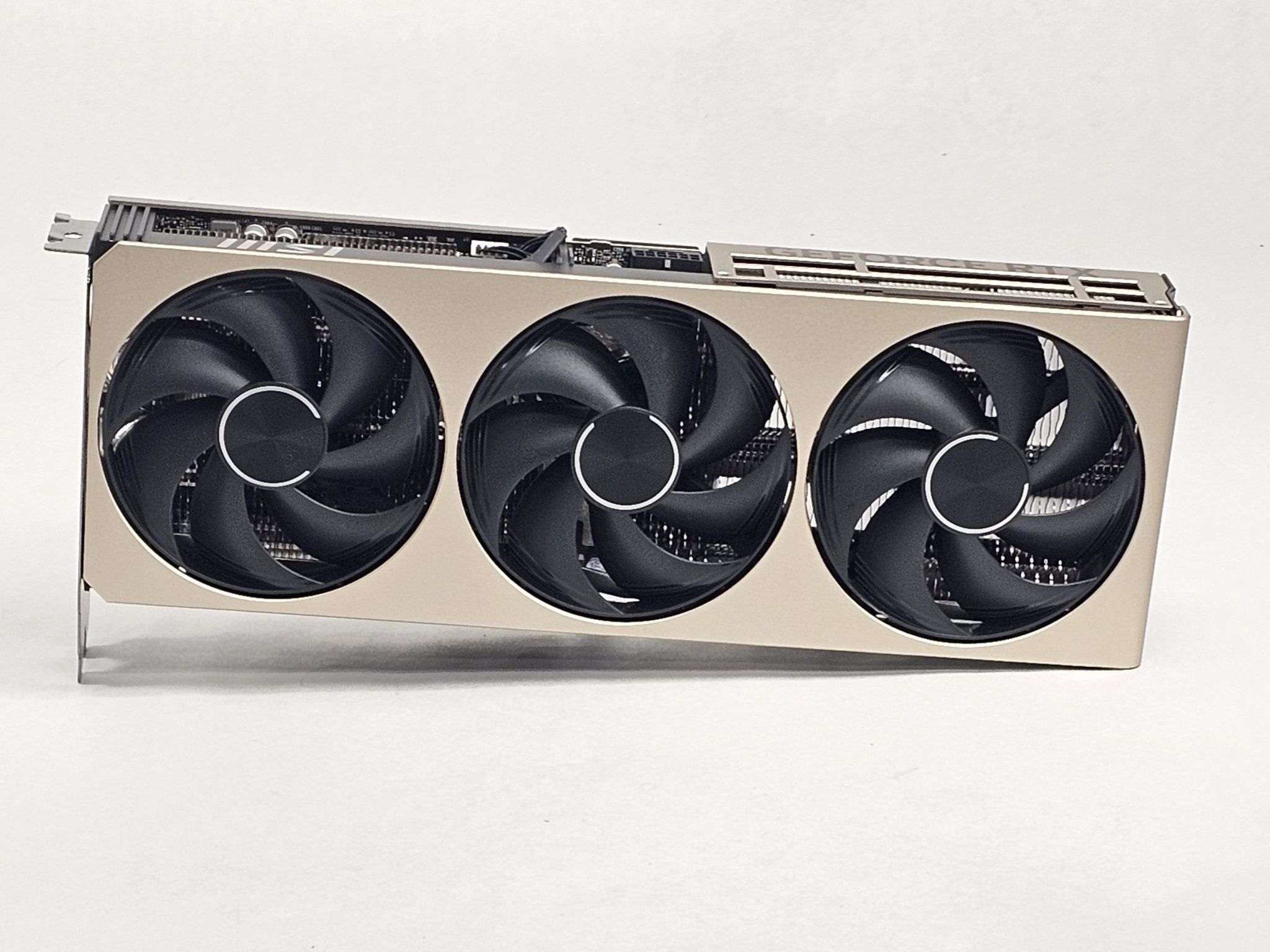 RTX 5070 Ti MSI INSPIRE 3X OC 16GB