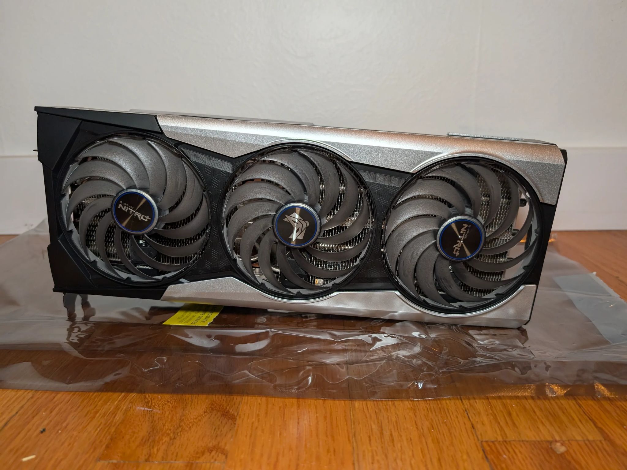 Sapphire RX 6950 XT (Like New - Original Box)