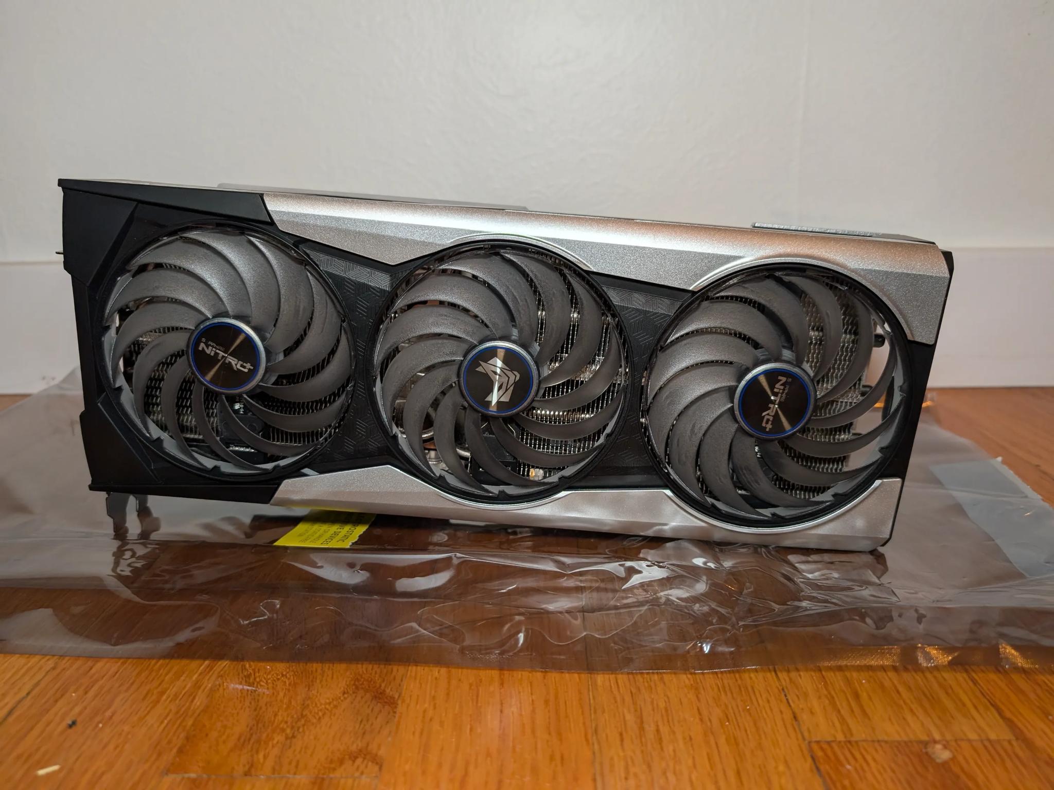 Sapphire RX 6950 XT (Like New - Original Box)