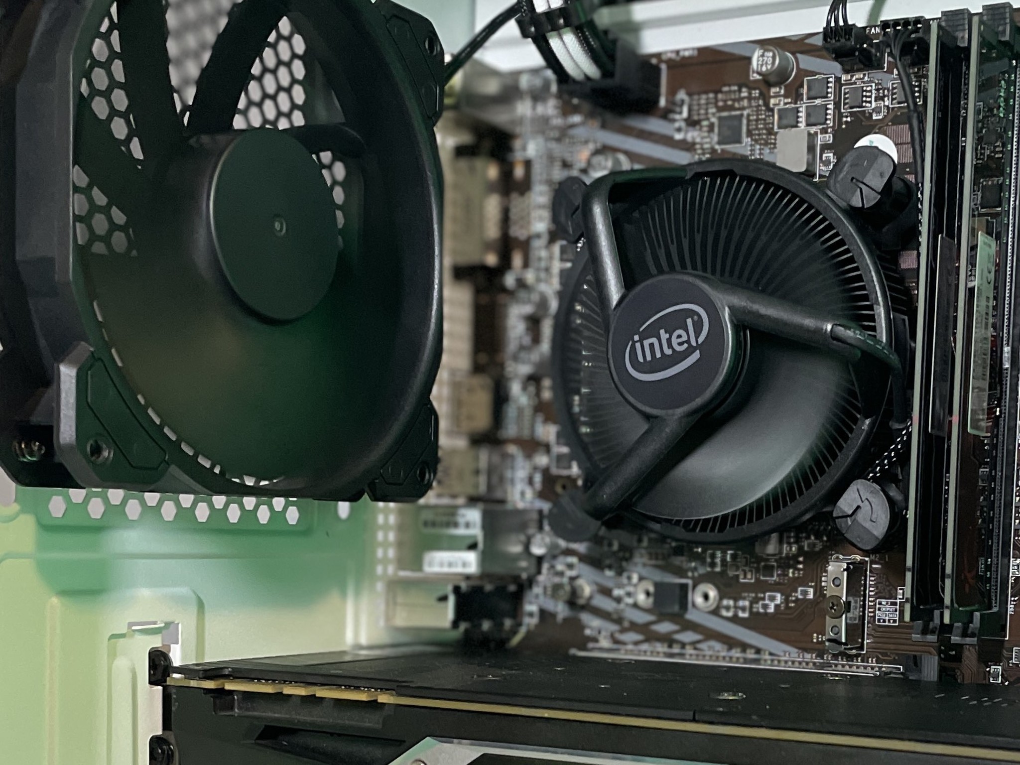 Greenleaf : I3-10100, GTX 1070 8GB Gaming PC