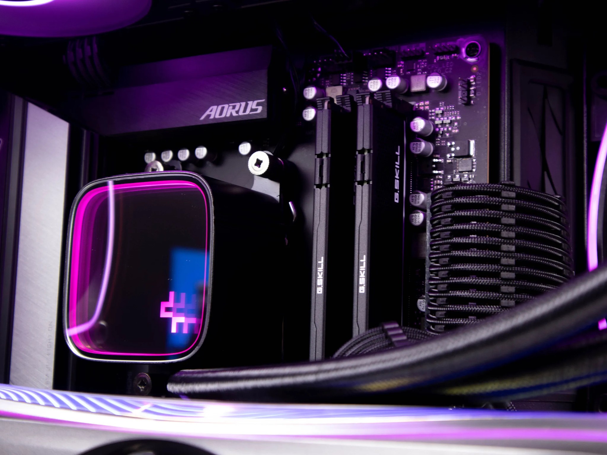 ~Monarch 2.0~ (RTX 4080 | Ryzen 9 7900X | 32gb DDR5)