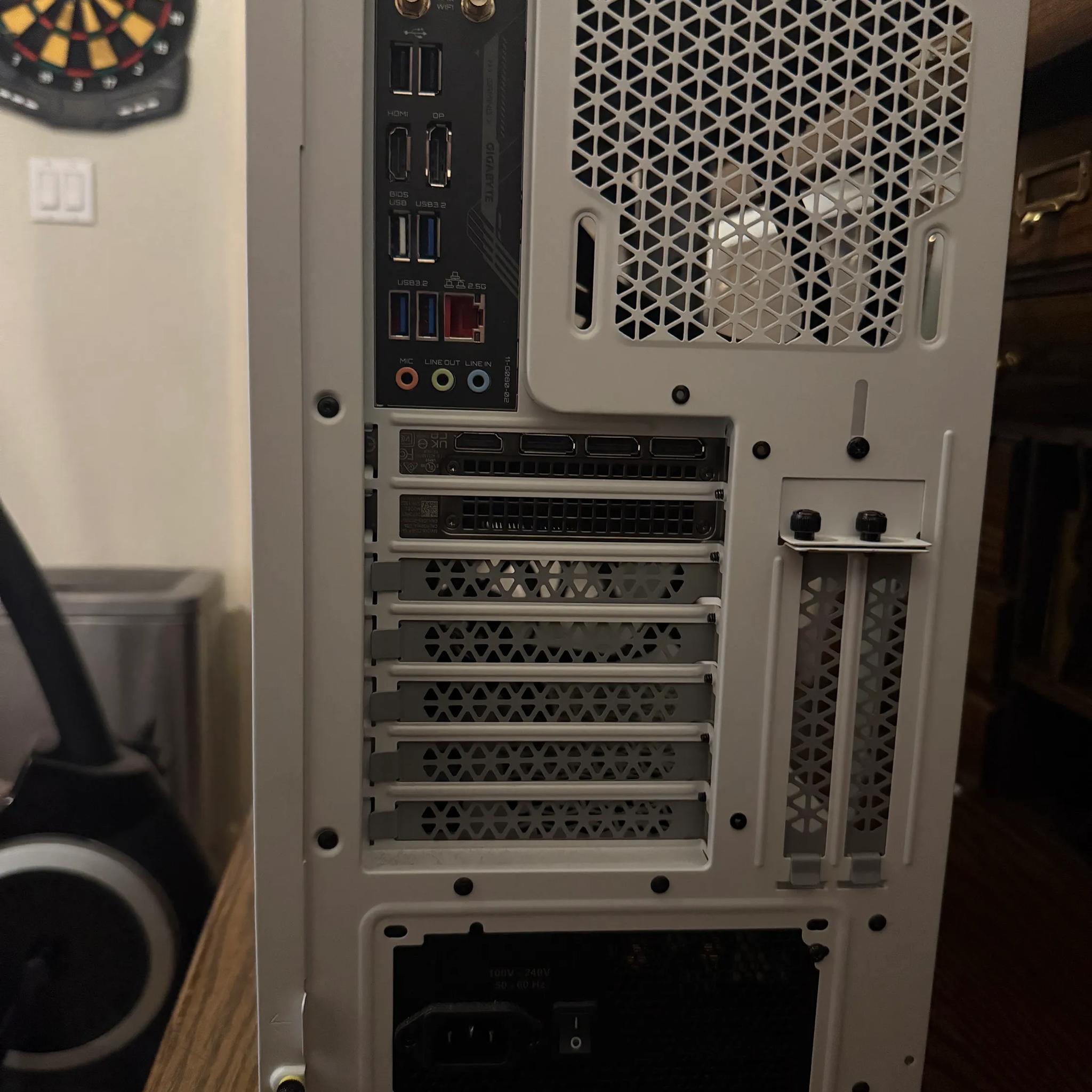 3070Ti FE- Intel Core i5 12600k, 32GB DDR 4 RGB Ram, 1Tb M.2