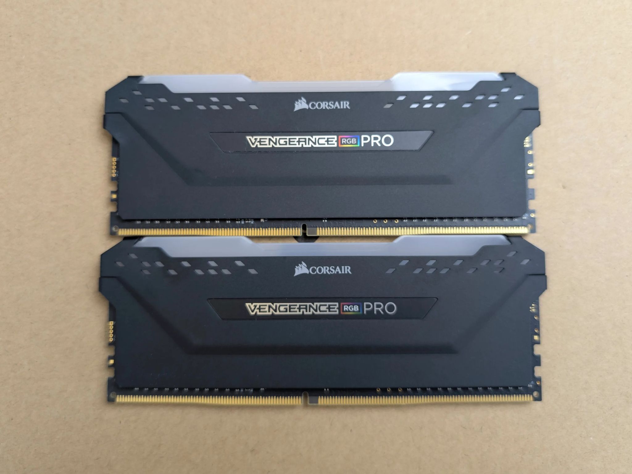 2X8GB Corsair Vengeance RGB PRO 3200MHz RAM