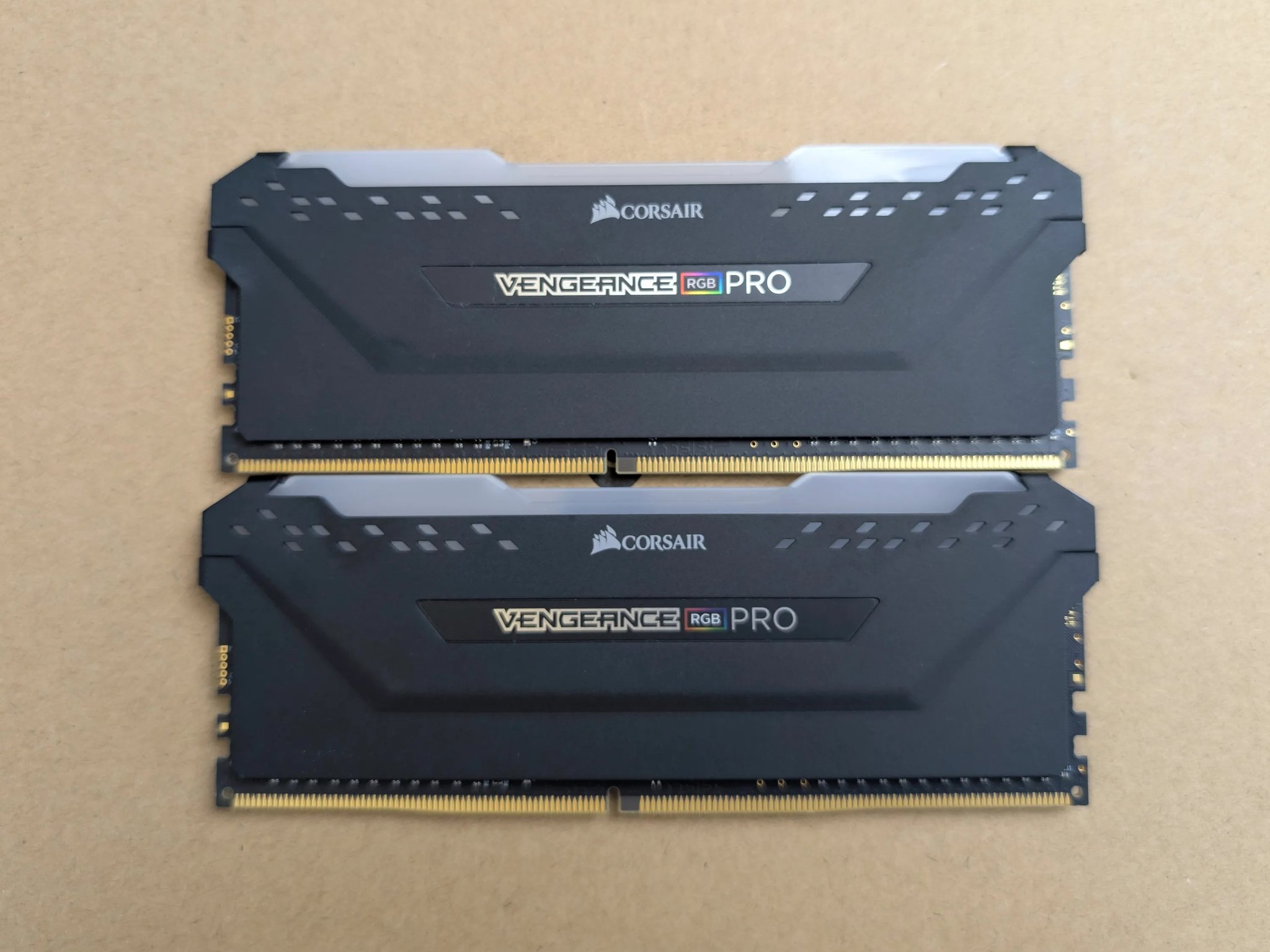 2X8GB Corsair Vengeance RGB PRO 3200MHz RAM