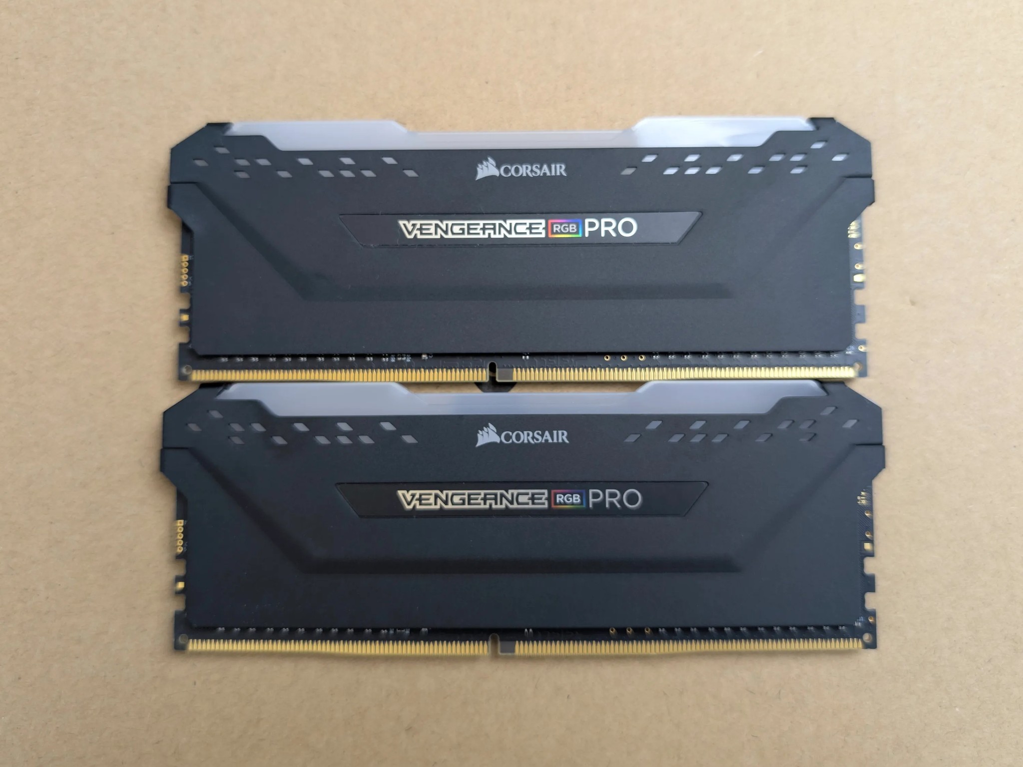 2X8GB Corsair Vengeance RGB PRO 3200MHz RAM