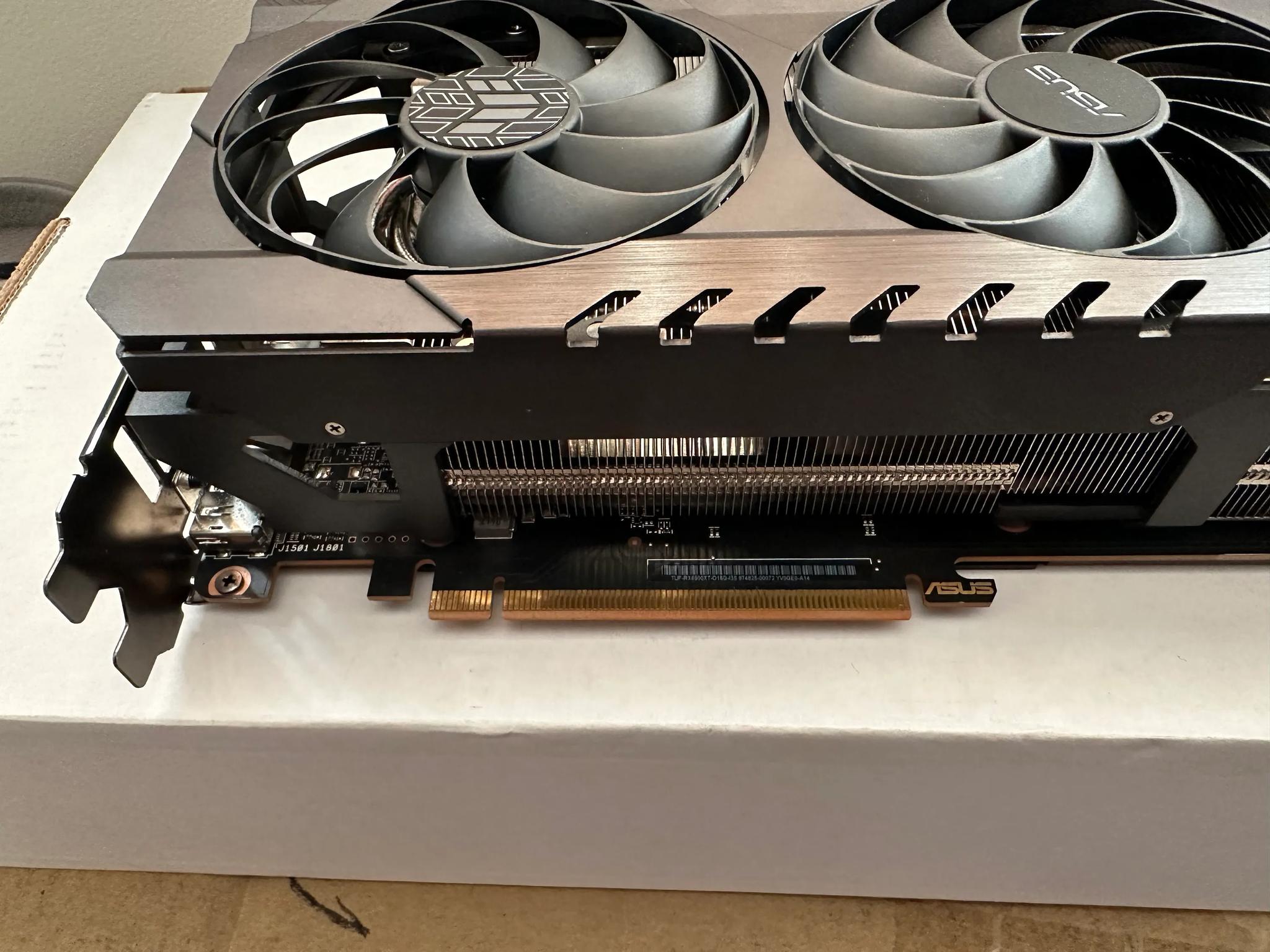 Asus TUF AMD Radeon 6900XT