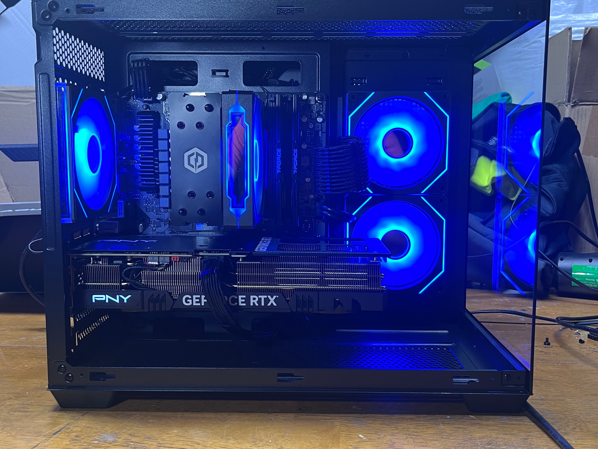 RTX 4070 Ti | Ryzen 7 8700F | 32GB RAM | 1TB NVMe | Gaming PC