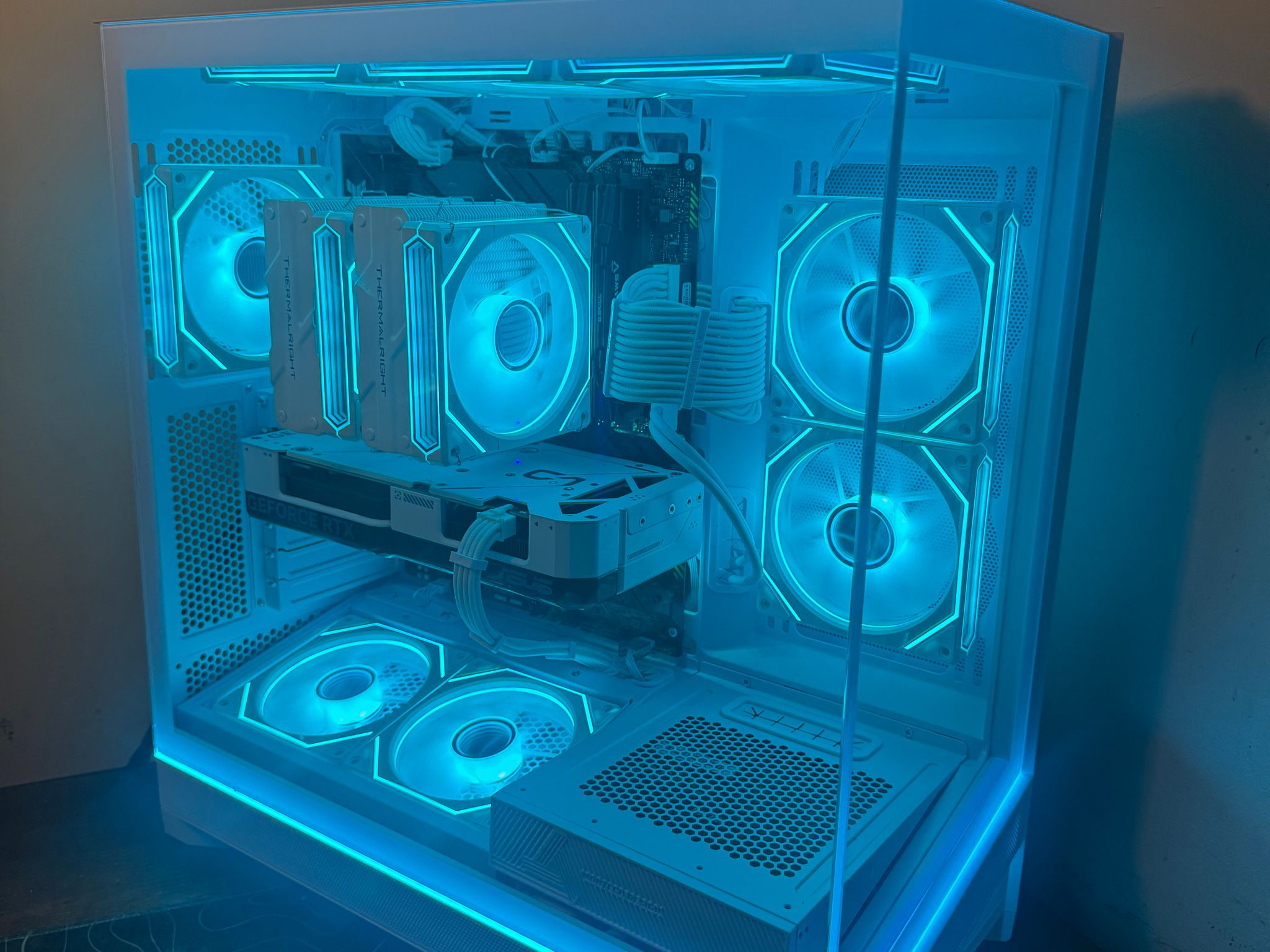 🤍 Whiteout 1440p Gaming PC 🤍 - i5 12600KF | RTX 4070 12GB | 32GB DDR4 3200 | 1TB Gen4 SSD