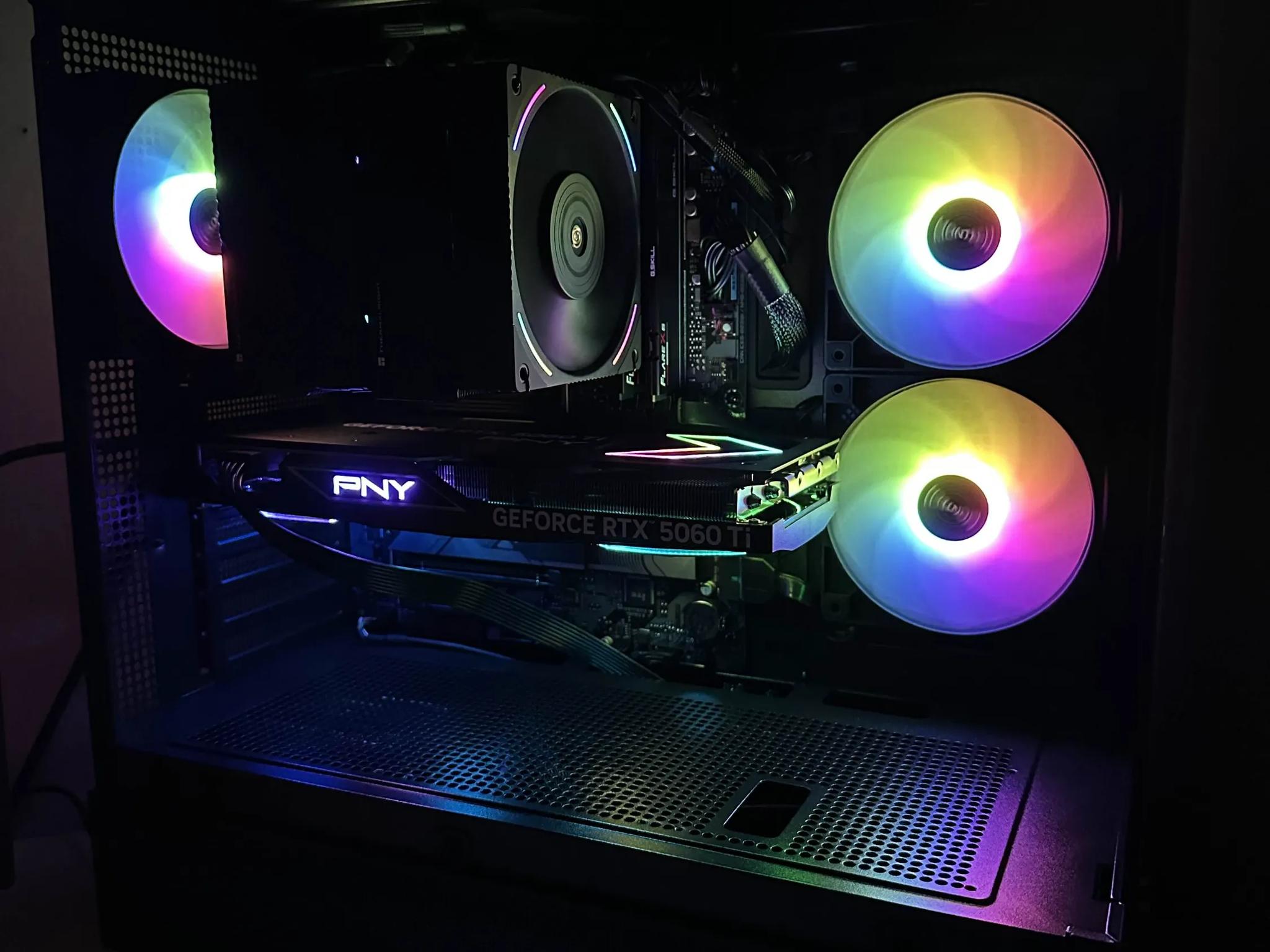 Ryzen 7 7700x | 5060 Ti 16gb | 32GB DDR5 - Gaming PC