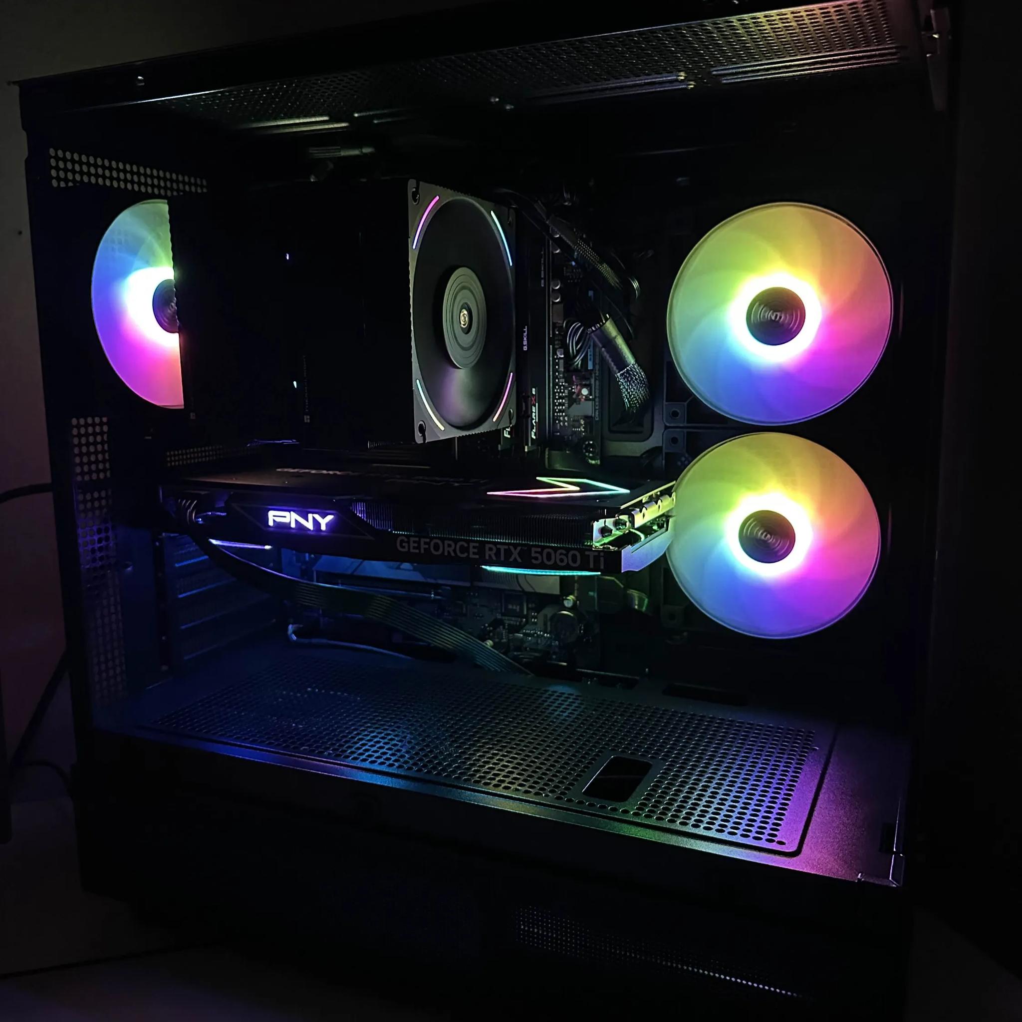 Ryzen 7 7700x | 5060 Ti 16gb | 32GB DDR5 - Gaming PC