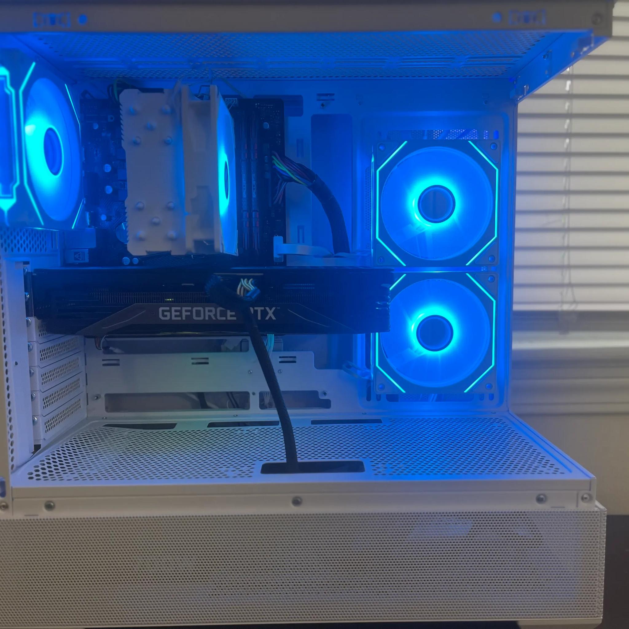 NEED GONE ASAP RTX 3070, Ryzen 7 (8 CORES 16 THREADS), 16GB RAM, 500GB NVME, WiFi,Gaming PC