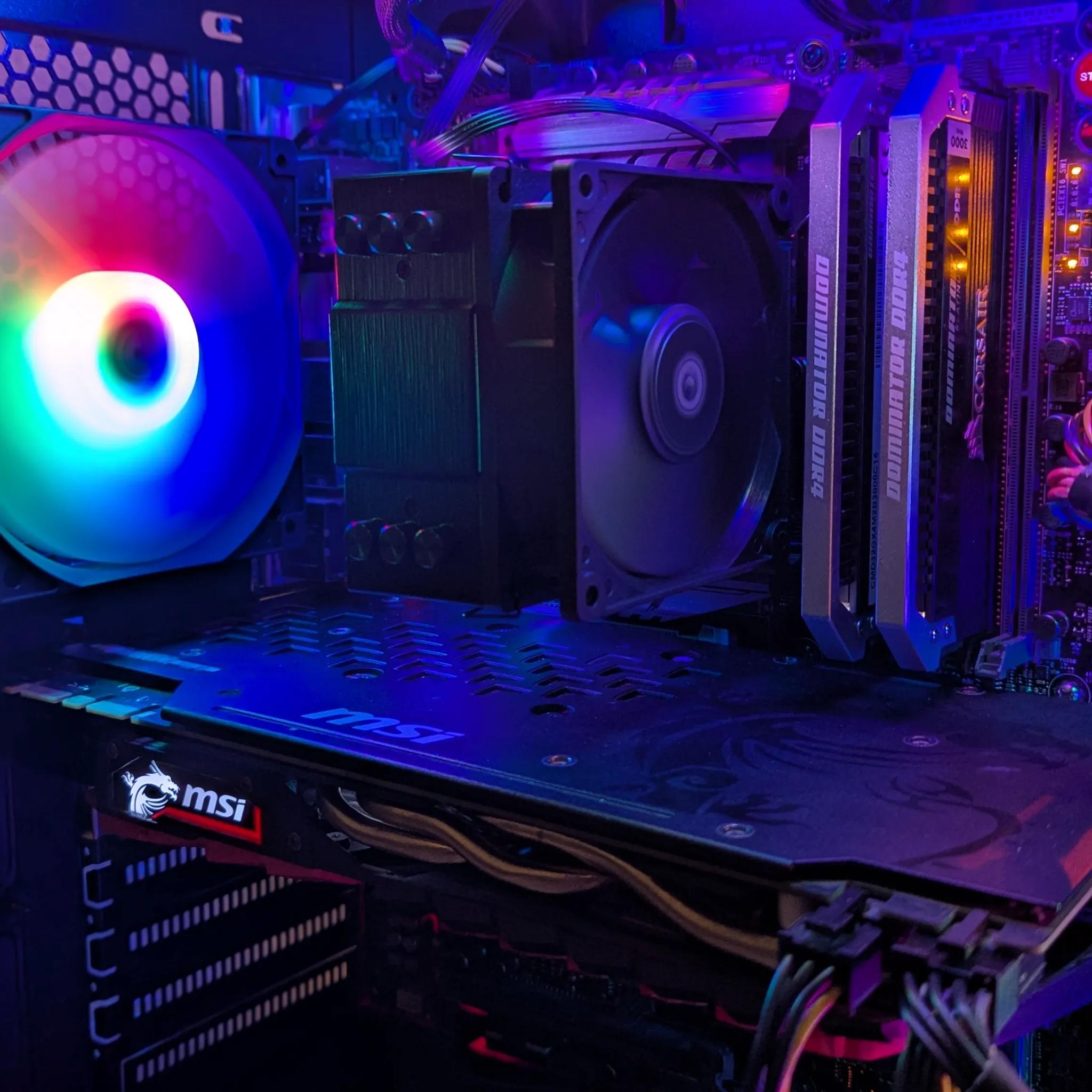GTX 1070 Ti Gaming PC (i7-6700k + 32GB RAM + WiFi)