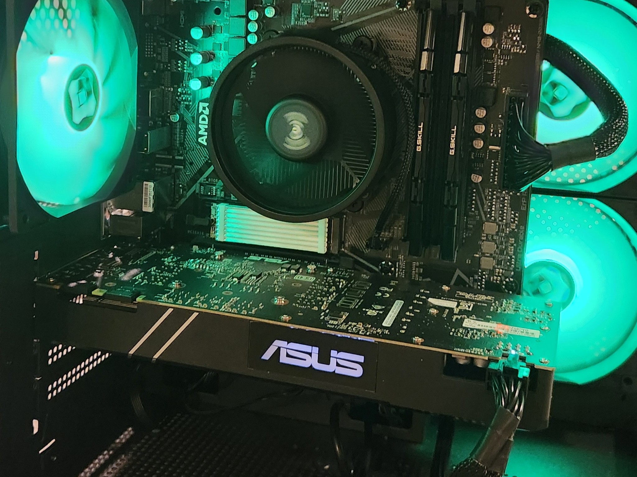 1080p Budget Beast | 120FPS Fortnite | Ryzen 5500 | GTX 1070 | 16GB RAM | 512 GB NVME