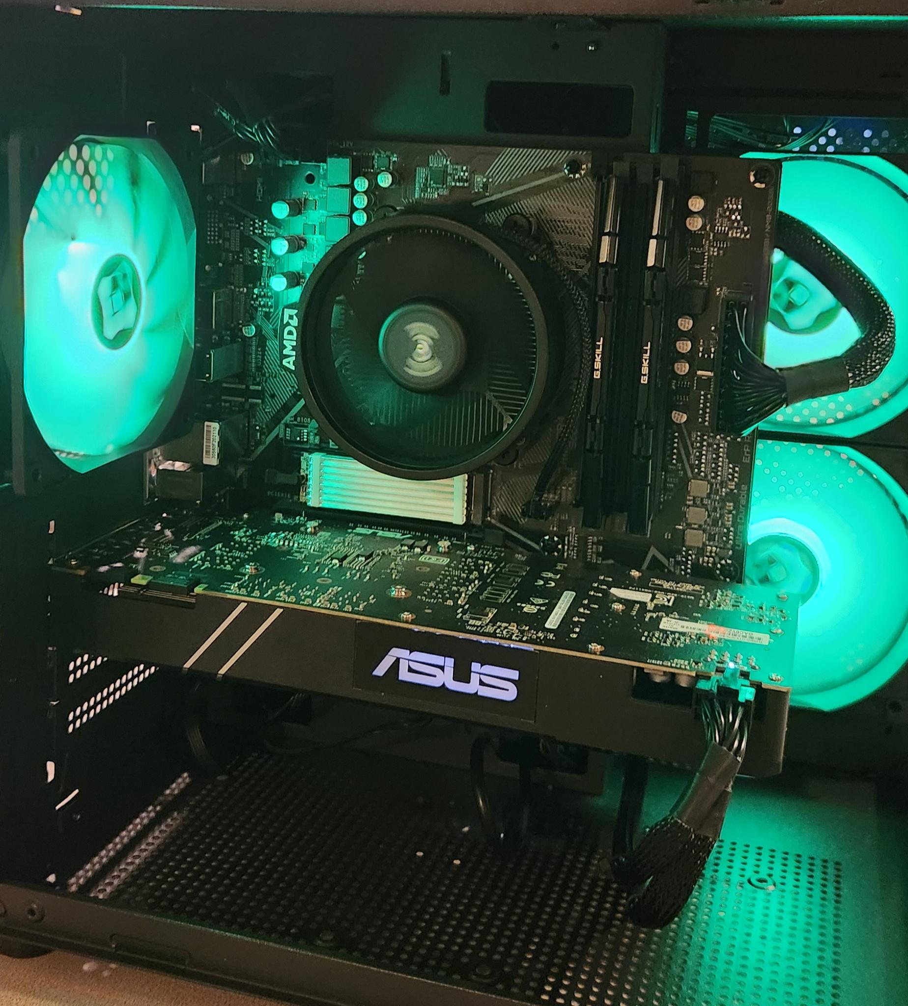 1080p Budget Beast | 120FPS Fortnite | Ryzen 5500 | GTX 1070 | 16GB RAM | 512 GB NVME