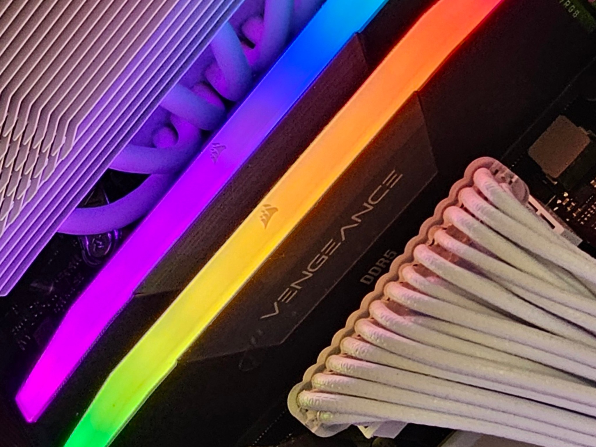 64GB DDR5 (2x32GB) CL30 6000MT/s RGB Corsair Vengeance