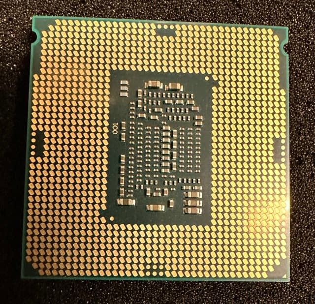 ASUS Z170-AR : Intel i7-7700 : Cooler Master LED Air Cooler : I/O Shield