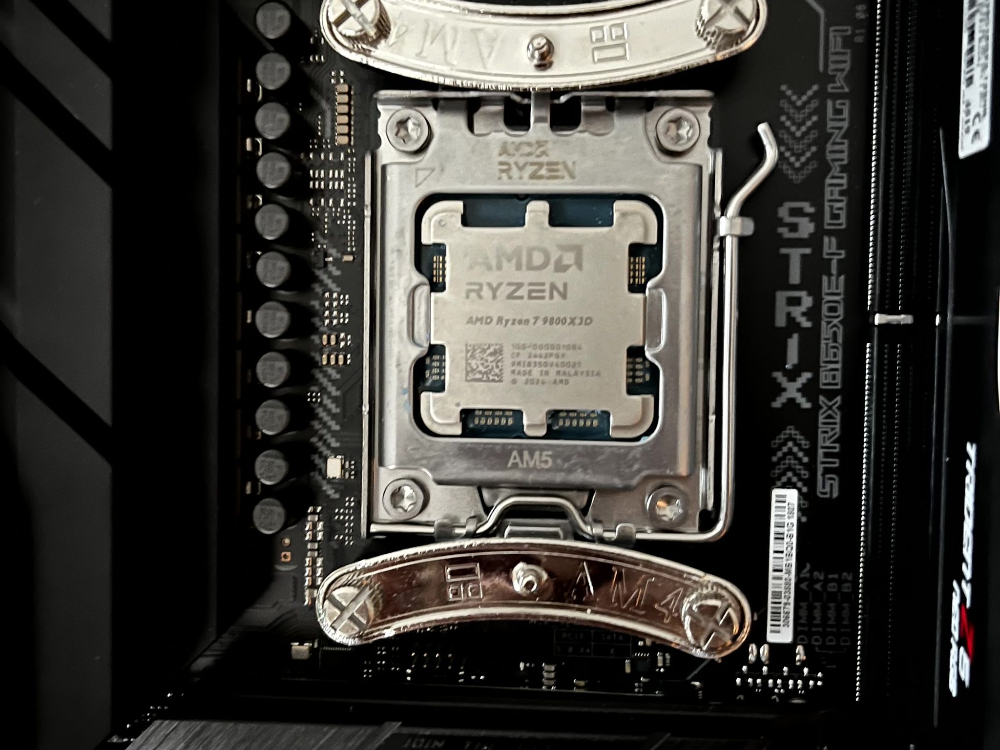 🔥Ryzen 7 9800X3D🔥 | 32G @6400 | Asus B650E-F motherboard | 4TB WD Black SN850X