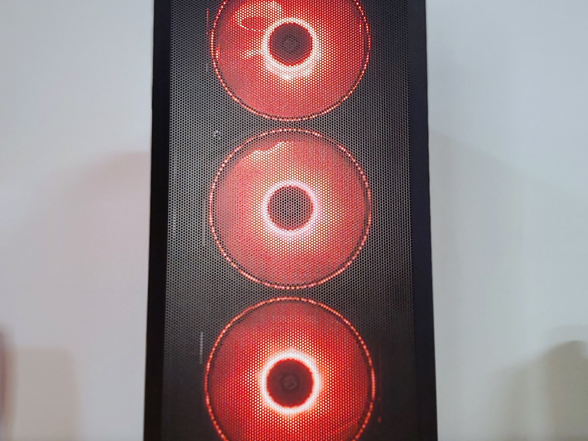 Radeon Rx 6700XT|Ryzen 5 5600x Team Red Mid-Range Gamer WiFi Edition