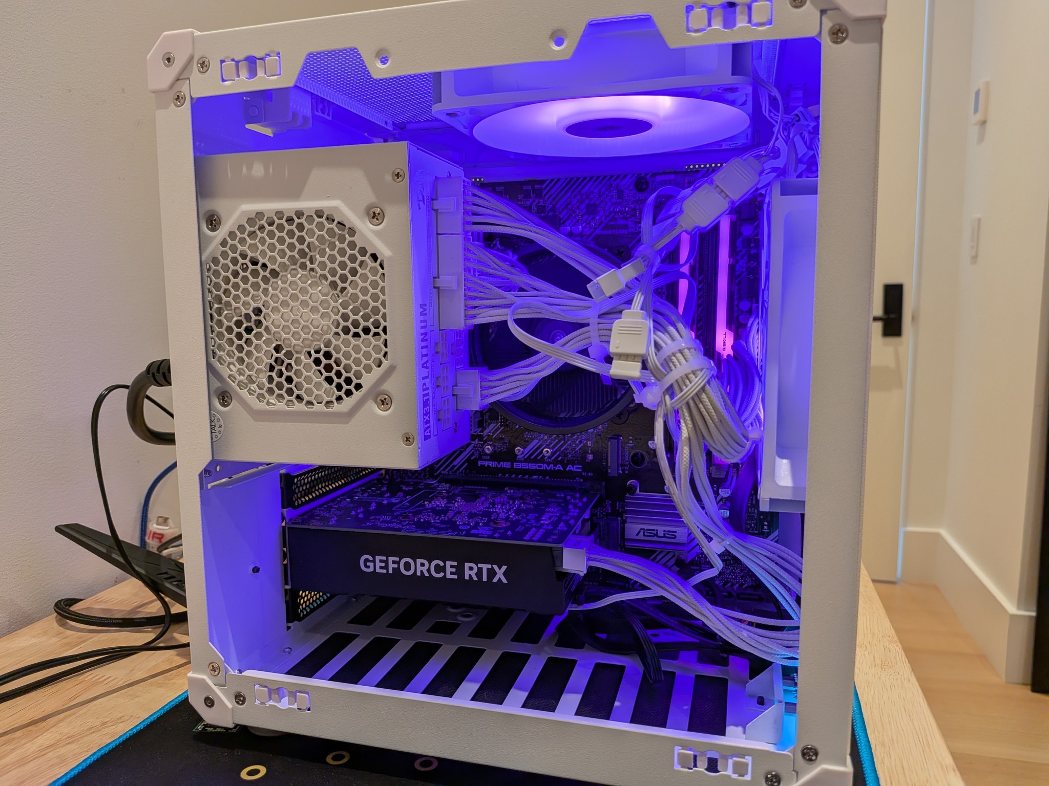 1080p Sakura - RTX 4060, Ryzen 5 5500, 16 GB DDR4 RAM, 1 TB NVME, RGB