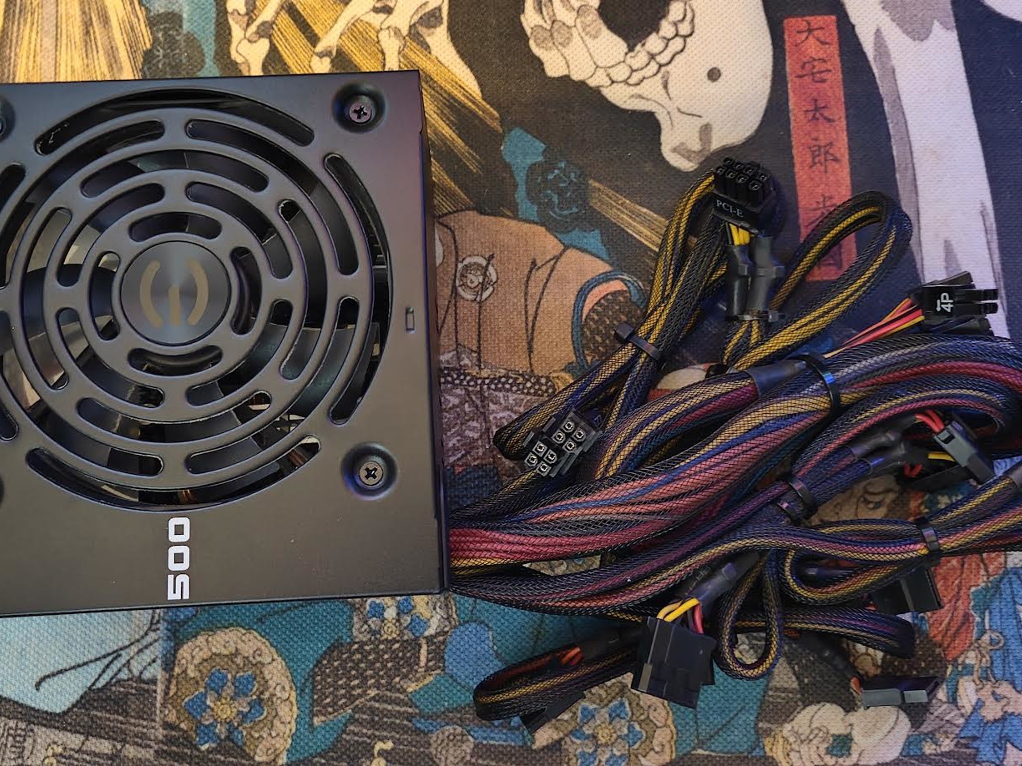 EVGA 500 W1, 80+ WHITE 500W Power Supply