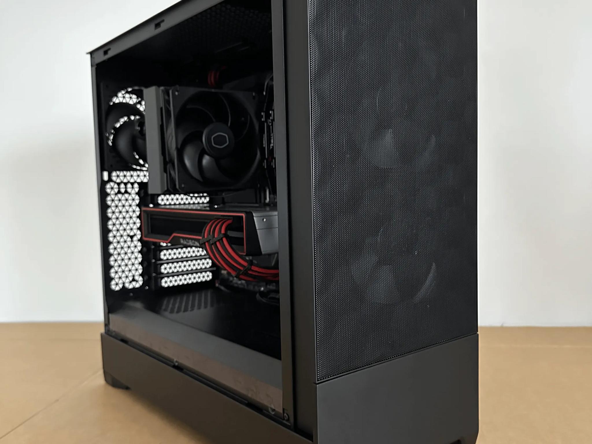 AMD Ryzen 5 5800X + 6800XT + 32GB RAM + 1TB SSD - BLACK AND RED
