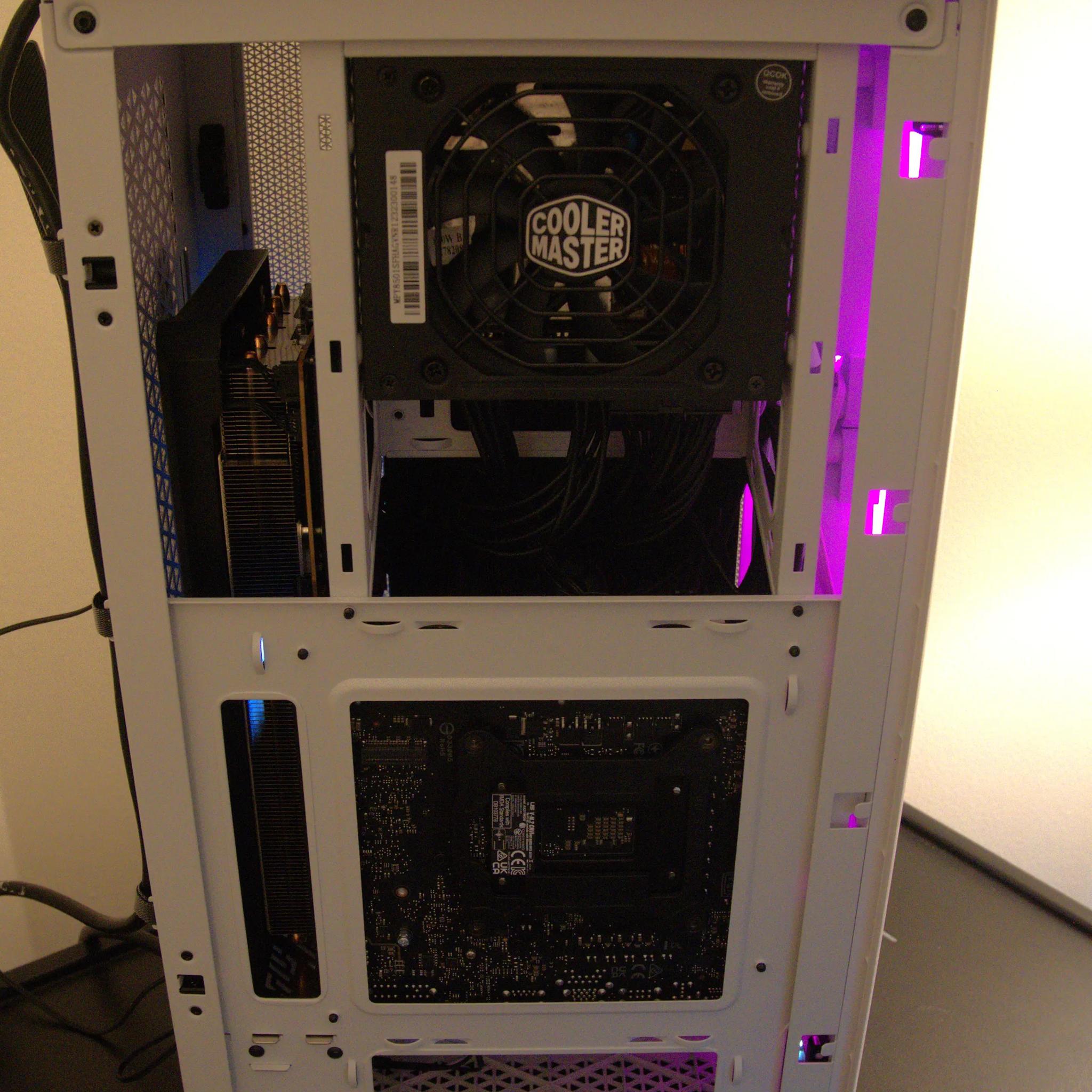 ⚡⚡Sleek & Compact Gaming PC INTEL 12600KF AMD 7700XT 32GB DDR5 ⚡⚡