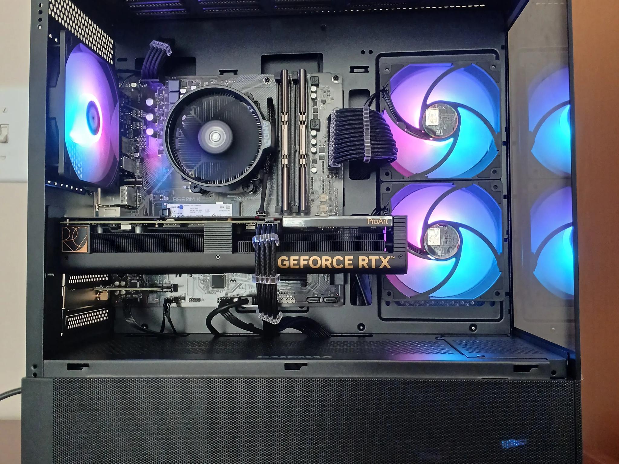 RTX 4060 | Ryzen 5 5600X | 16GB DDR4 RAM