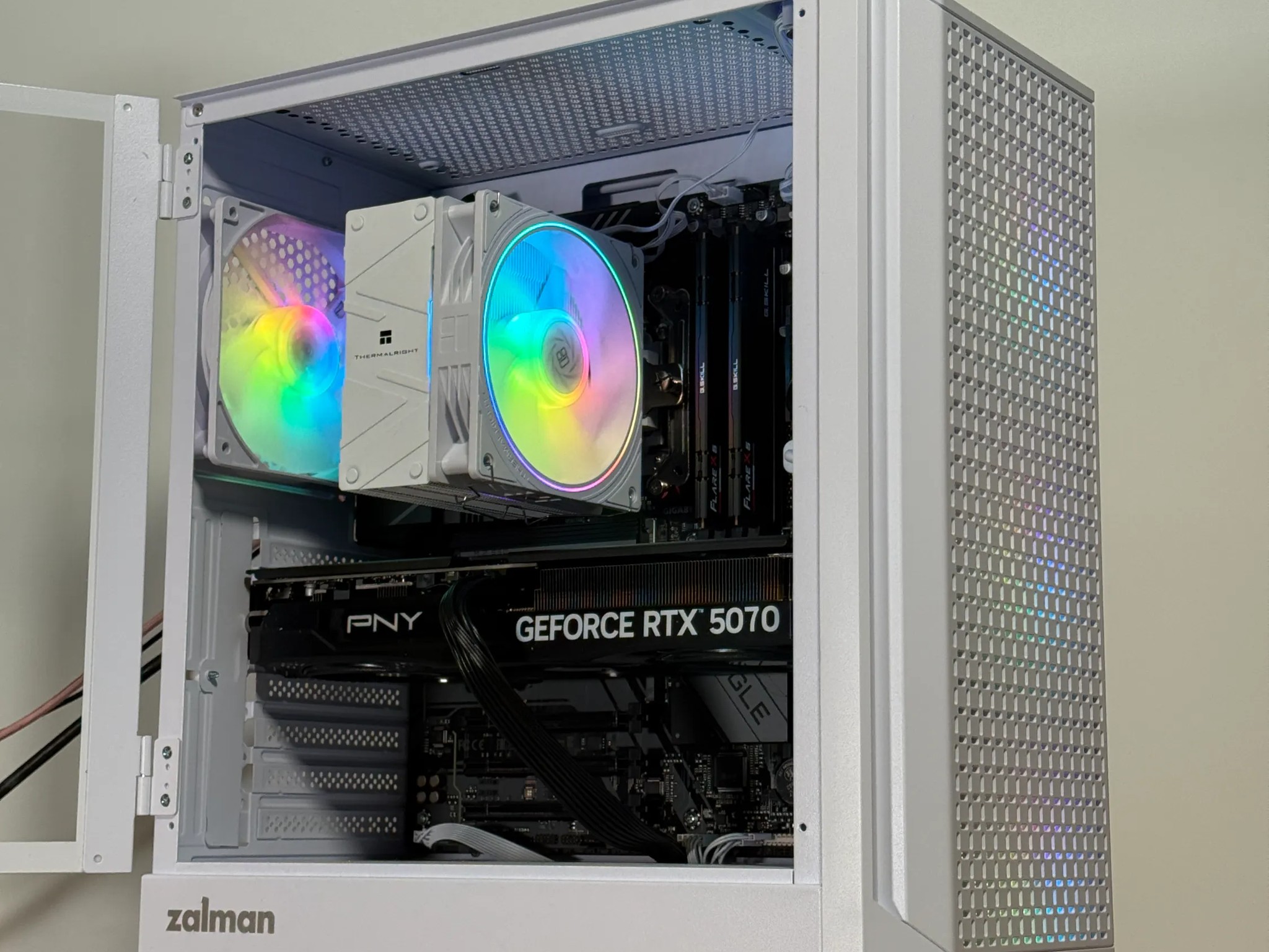 RTX 5070 Ryzen 5 9600x Gaming PC