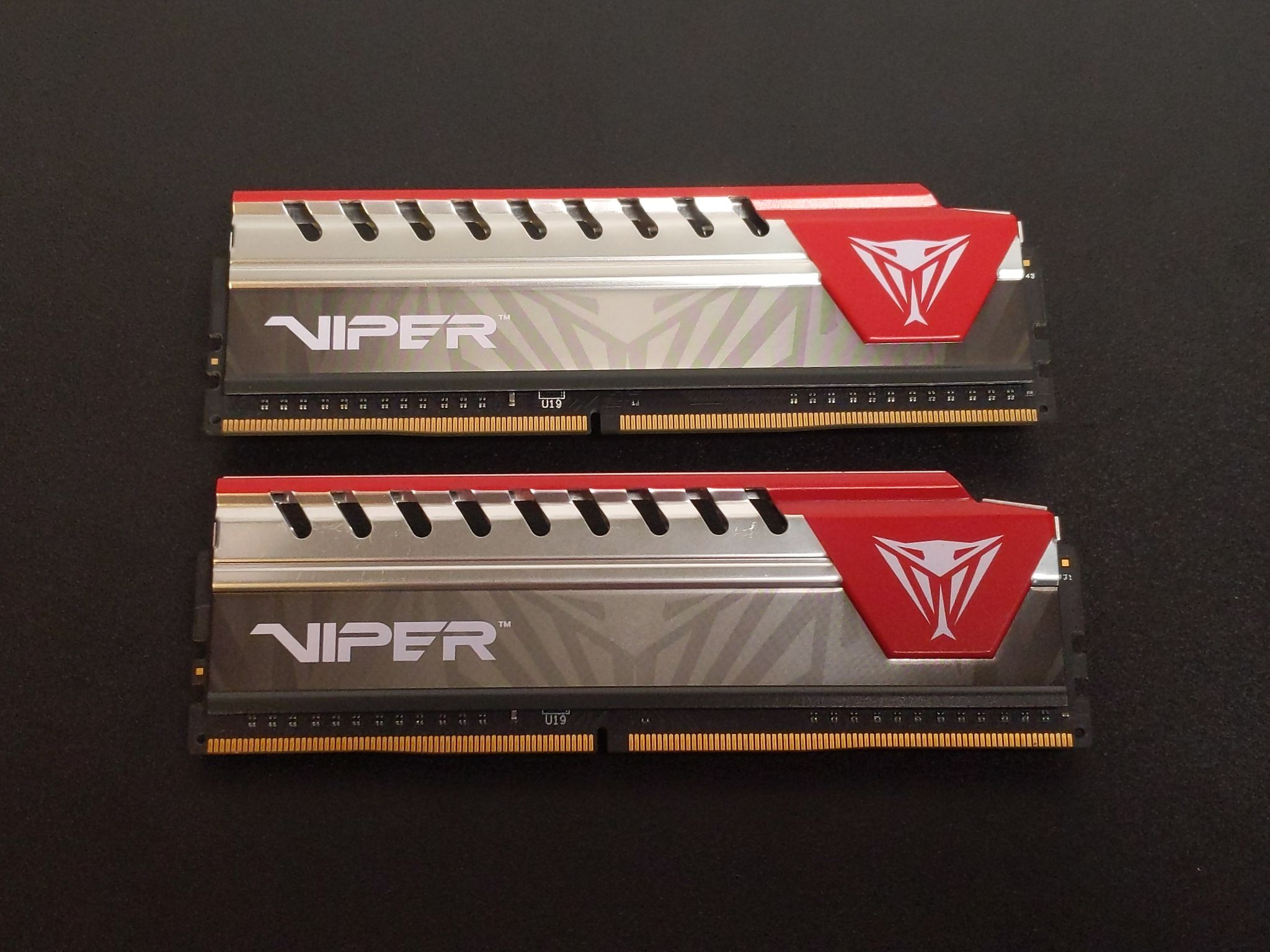 DDR4-2400 Patriot Viper Elite Red 8GB x2