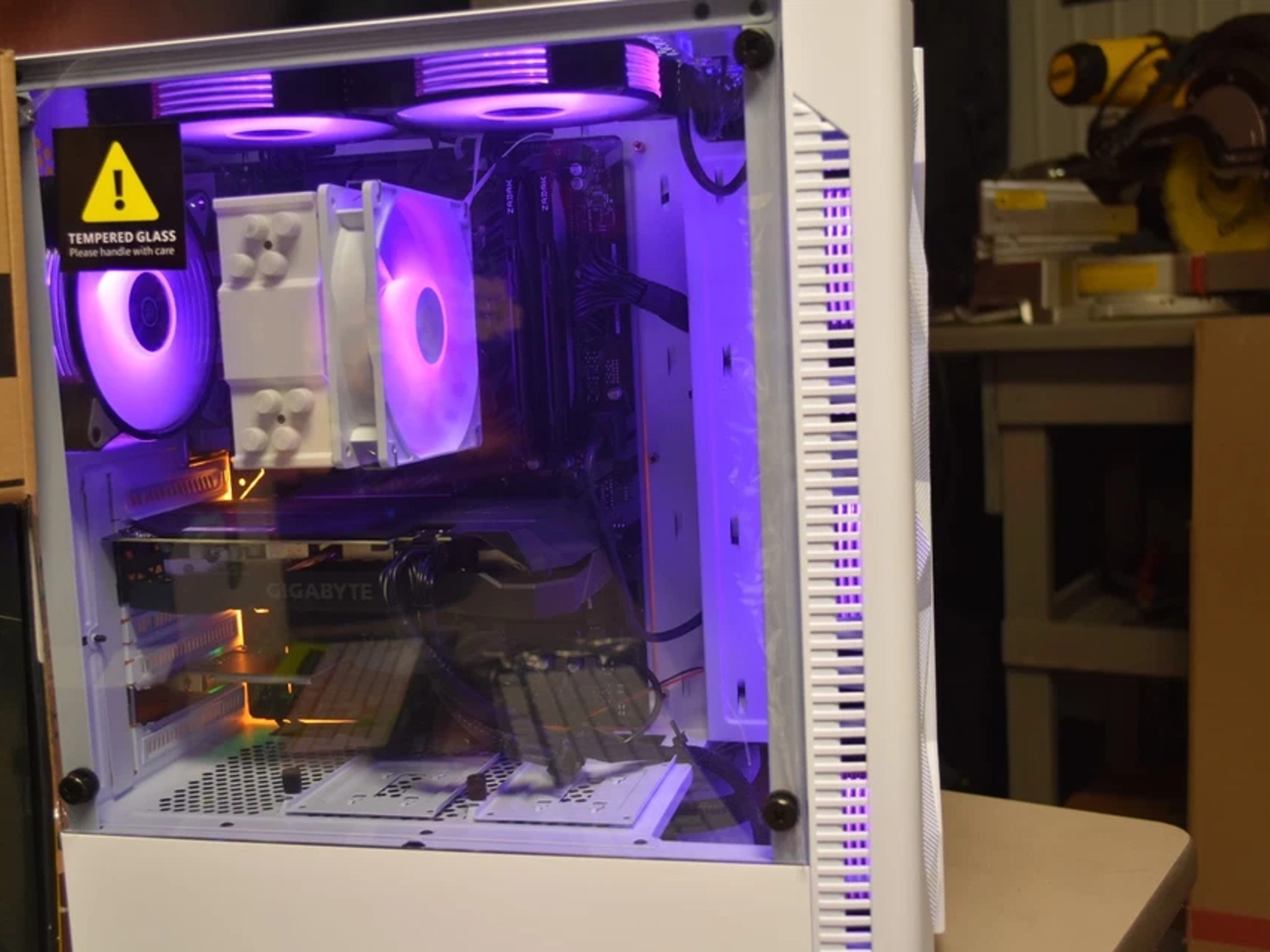 Gaming pc Intel I 7 8700 K RAM 16GB RTX 2060 6GB 1TB NVME PSU700 Watt Plus EXTRA