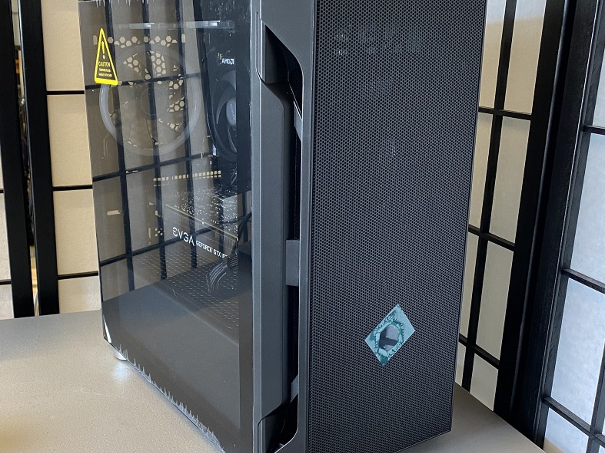 AMD Ryzen 5 3600x, nVidia GTX 1070 SC (8gb), DDR4 3200MHz 16GB (8x2), 1TB NVMe, 635W modular