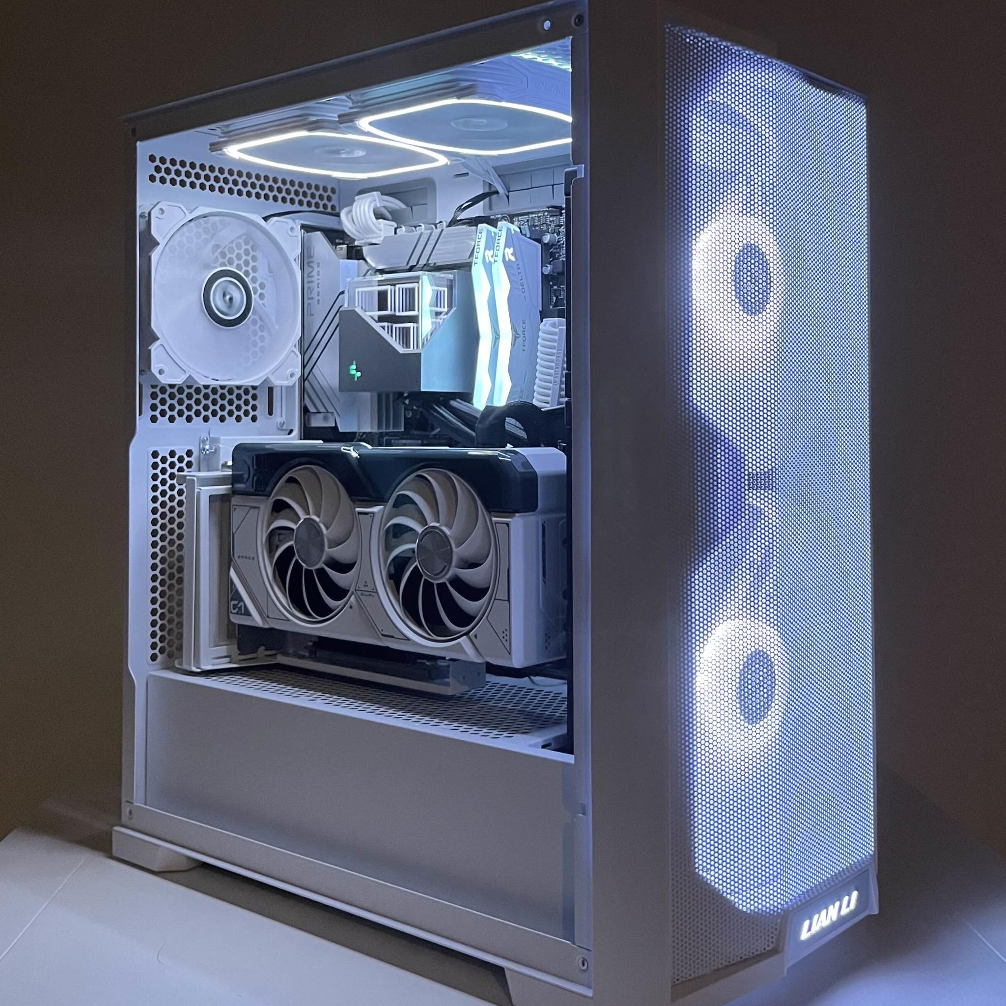 🍪🐻‍❄️| RTX 4070 Super 12gb, i7 13700k, 32gb DDR5, 2tb SSD, AIO Liquid Cooled White Gaming PC