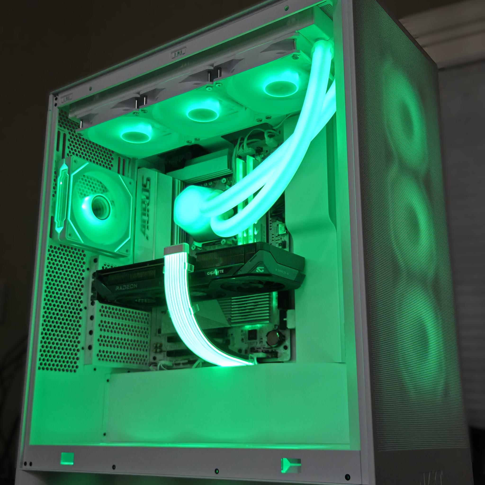 Cookies N’ Cream!🥛 7600X | 9060XT 16GB | 32GB DDR5 | 1TB Gen4 NVMe