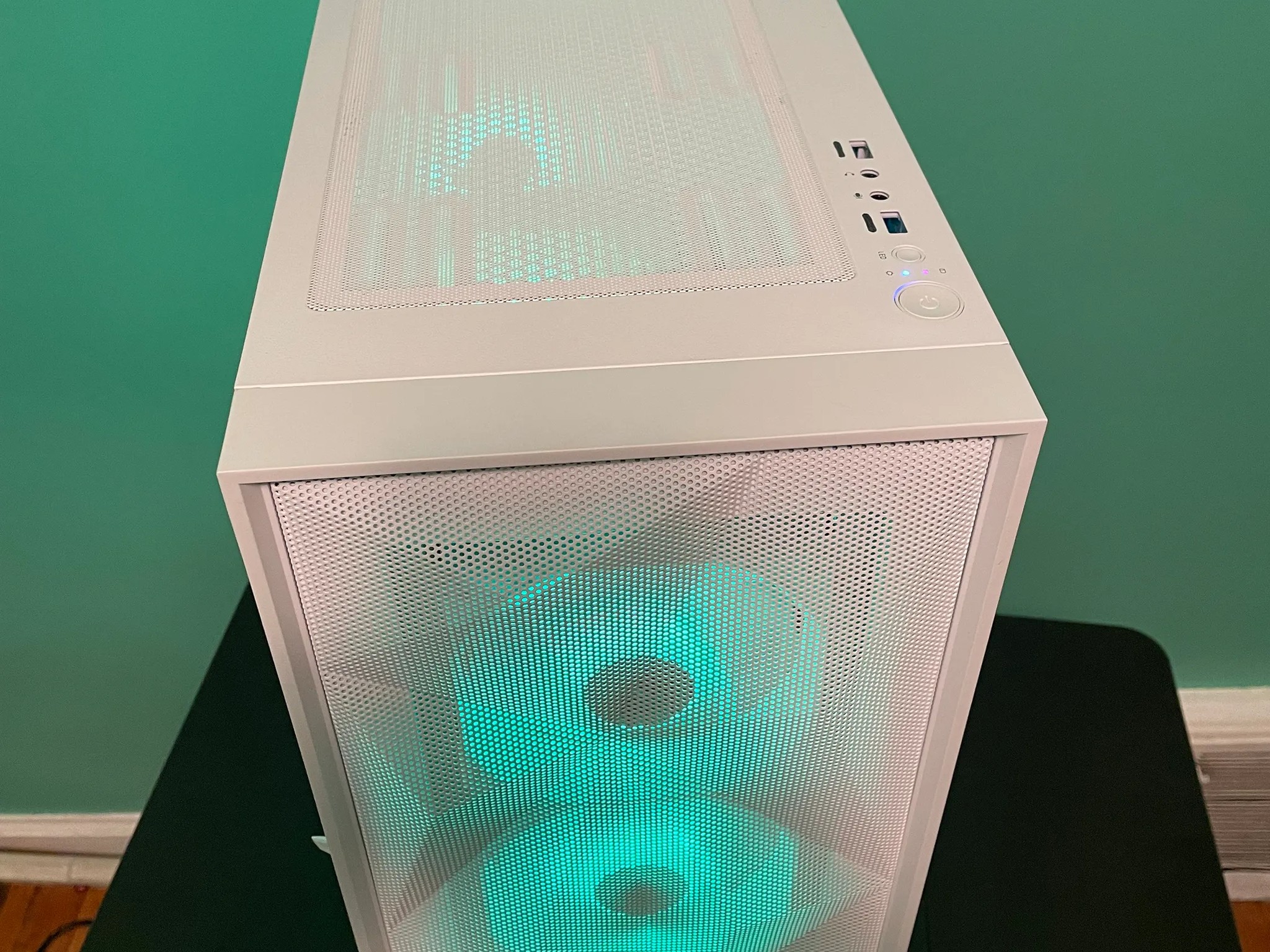PRO Glass Gaming PC | Intel i5 / Amd RX580 / 8GB / 600GB Win 10 Pro WiFi