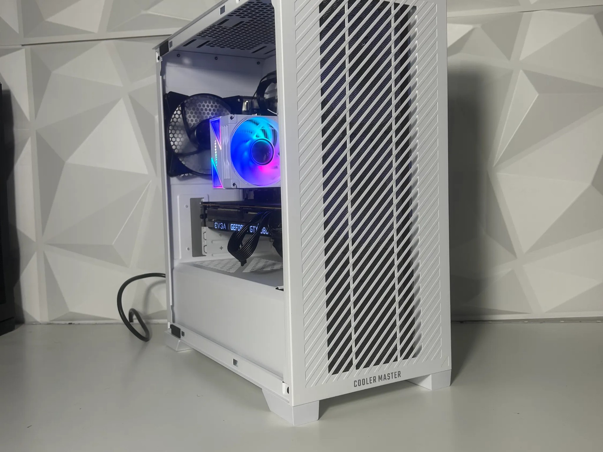 🧊🥶EXT PC - Ryzen 5 2600, GTX 1080 Ti, 16GB, 1TB SSD🥶🧊