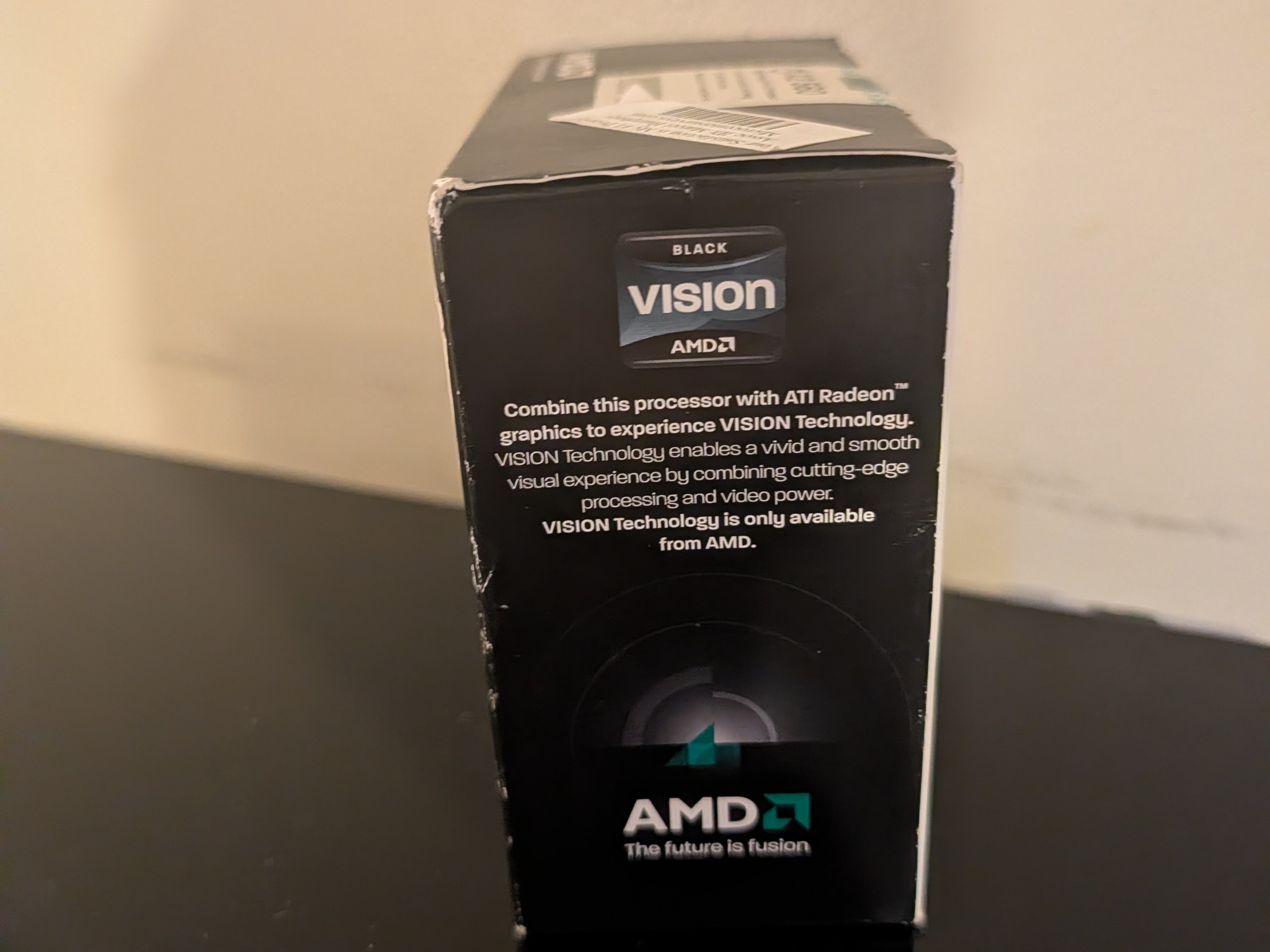 BRAND NEW IN BOX AMD Phenom II X2 560 Black Edition 3.3GHz AM3 CPU With Heatsink