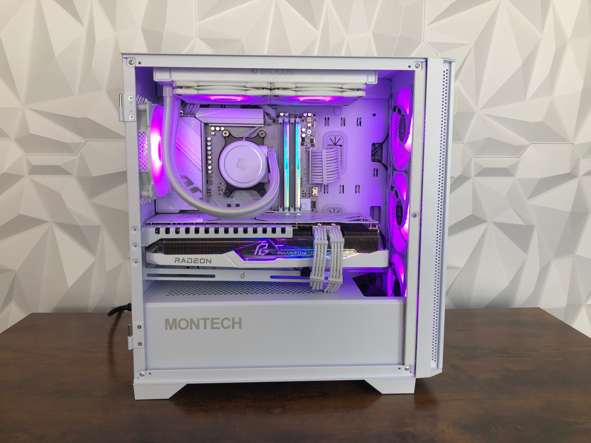 🧊PLANET HOTH🧊 AMD 7900 XT 20GB🧊AMD Ryzen 7 7700X🧊32GB DDR5 6000Mhz RAM❄️1TB SSD🧊Liquid Cooled!