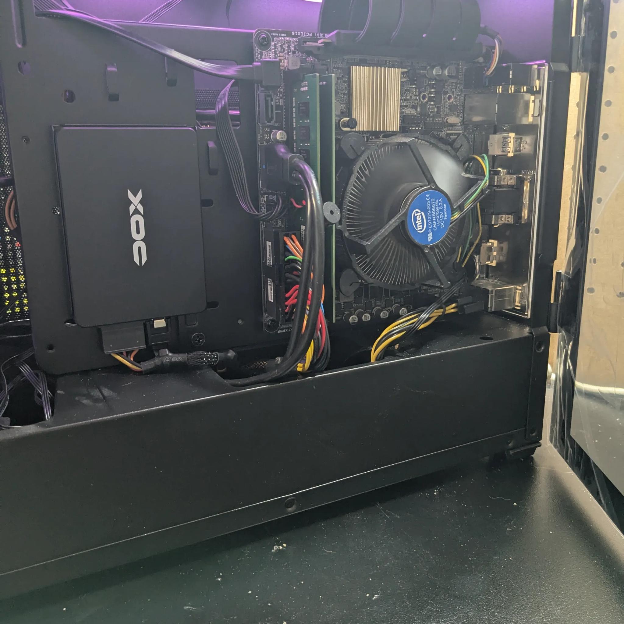 120 FPS Fortnite | 180 Day Warranty | i5-7400, 16GB RAM, 512GB SSD, RX 580 4GB, RGB, Win11, Wifi