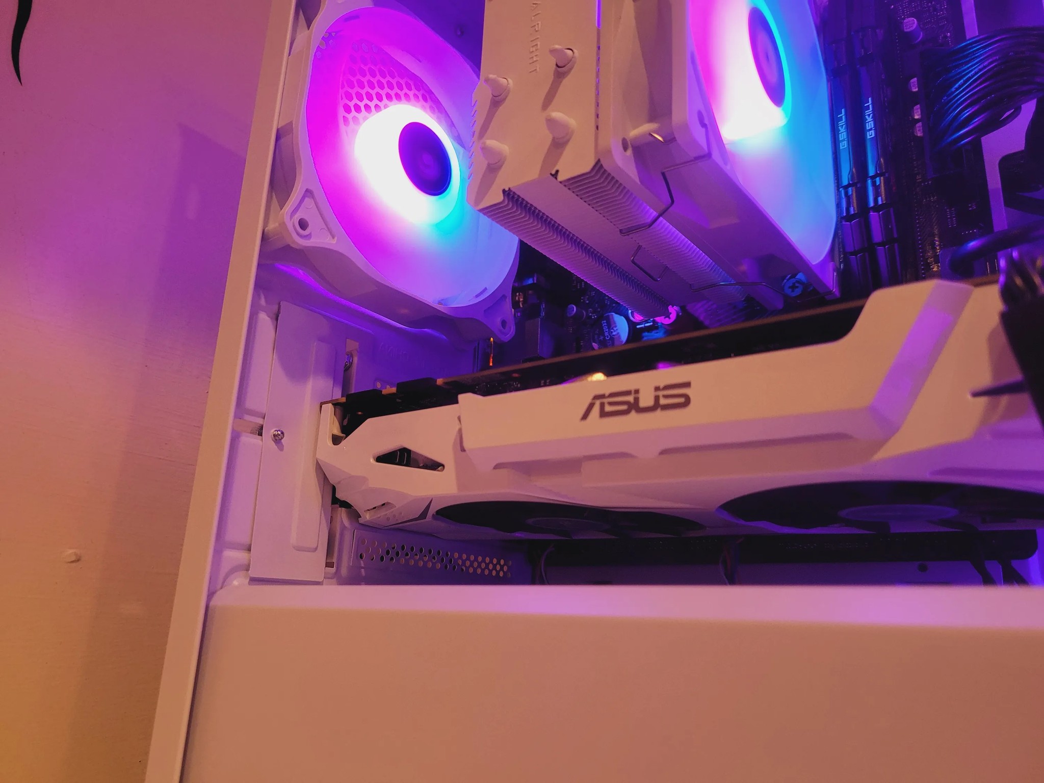 Ryzen 5 3600 | GTX 1070 8GB ⚪Value Ryzen RGB Gaming PC⚪ | 16GB Ram | Budget Gaming PC Desktop 1080p