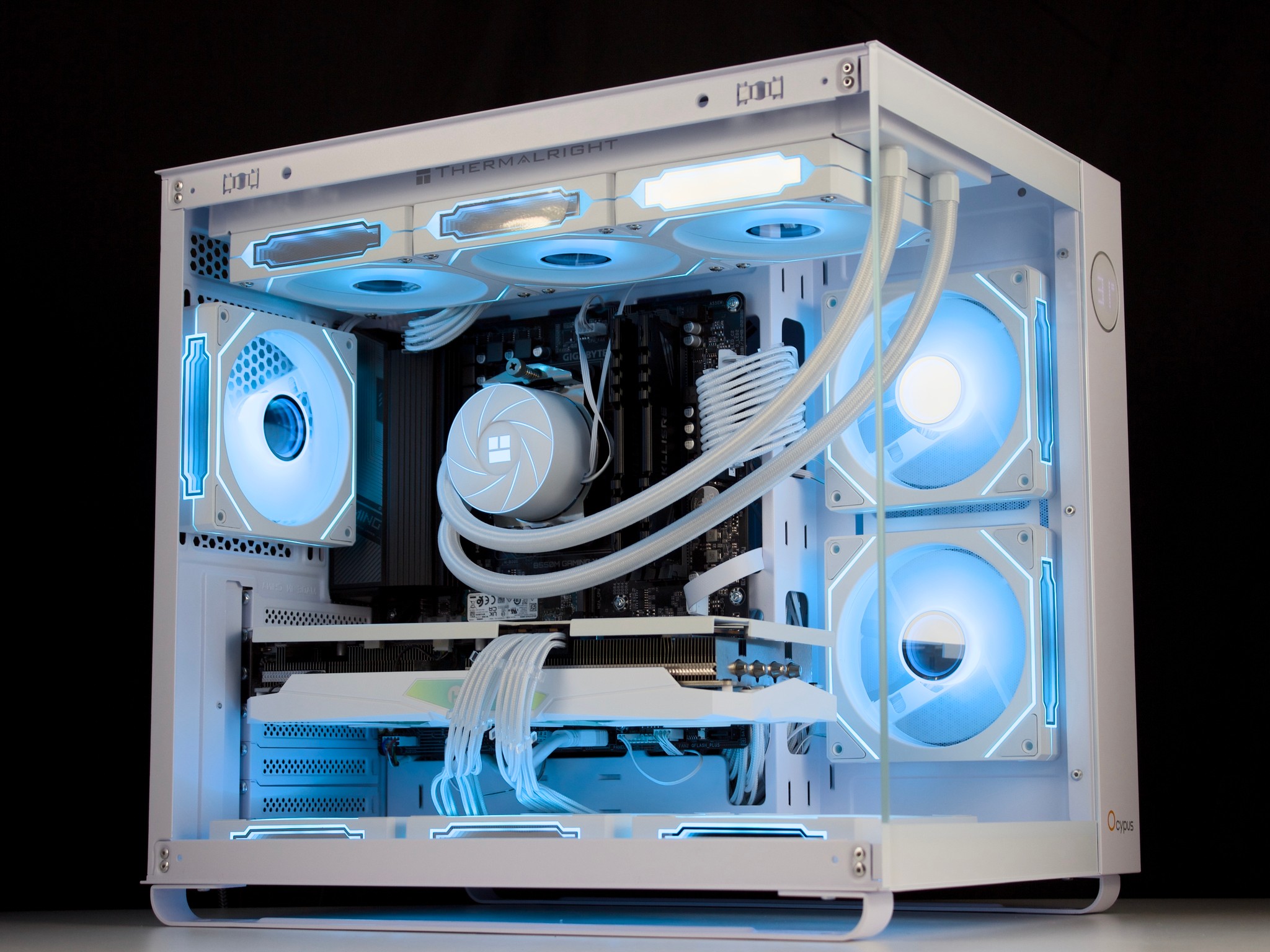 ❄️💎- Whiteout 1440P Gaming PC | RTX 3080, Ryzen 7 5700X, 32GB RAM, 1TB NVMe SSD ❄️💎