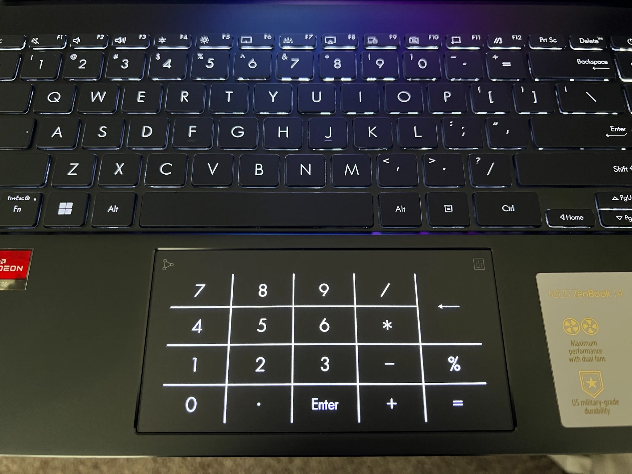 Asus Zenbook 14 AMD Ryzen 5900x 16GB RAM 1TB Gray