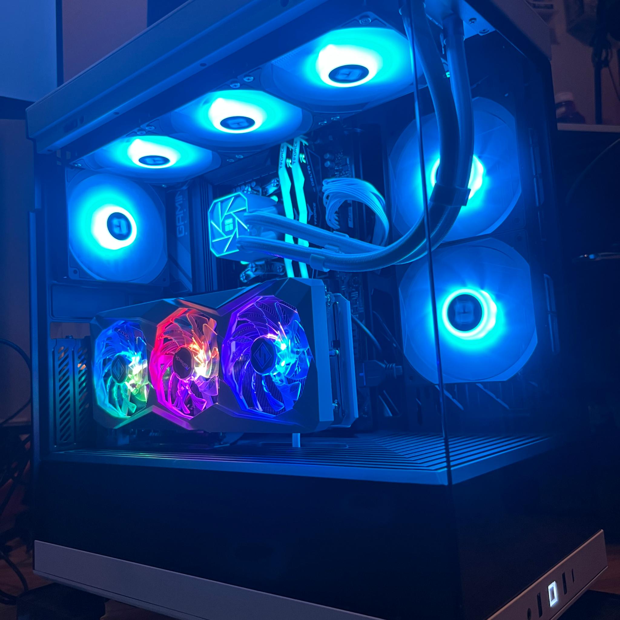 Panda [Ryzen 5 7600X/Radeon 7600XT/2TB NVMe/850W PSU/Win 11 Pro]